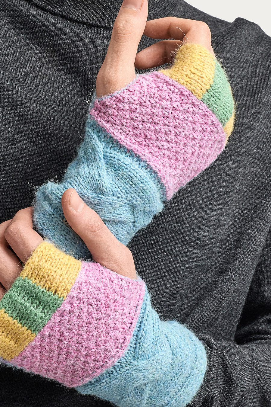 Wera Gloves Baby Alpaca Color Orchid - Image 5
