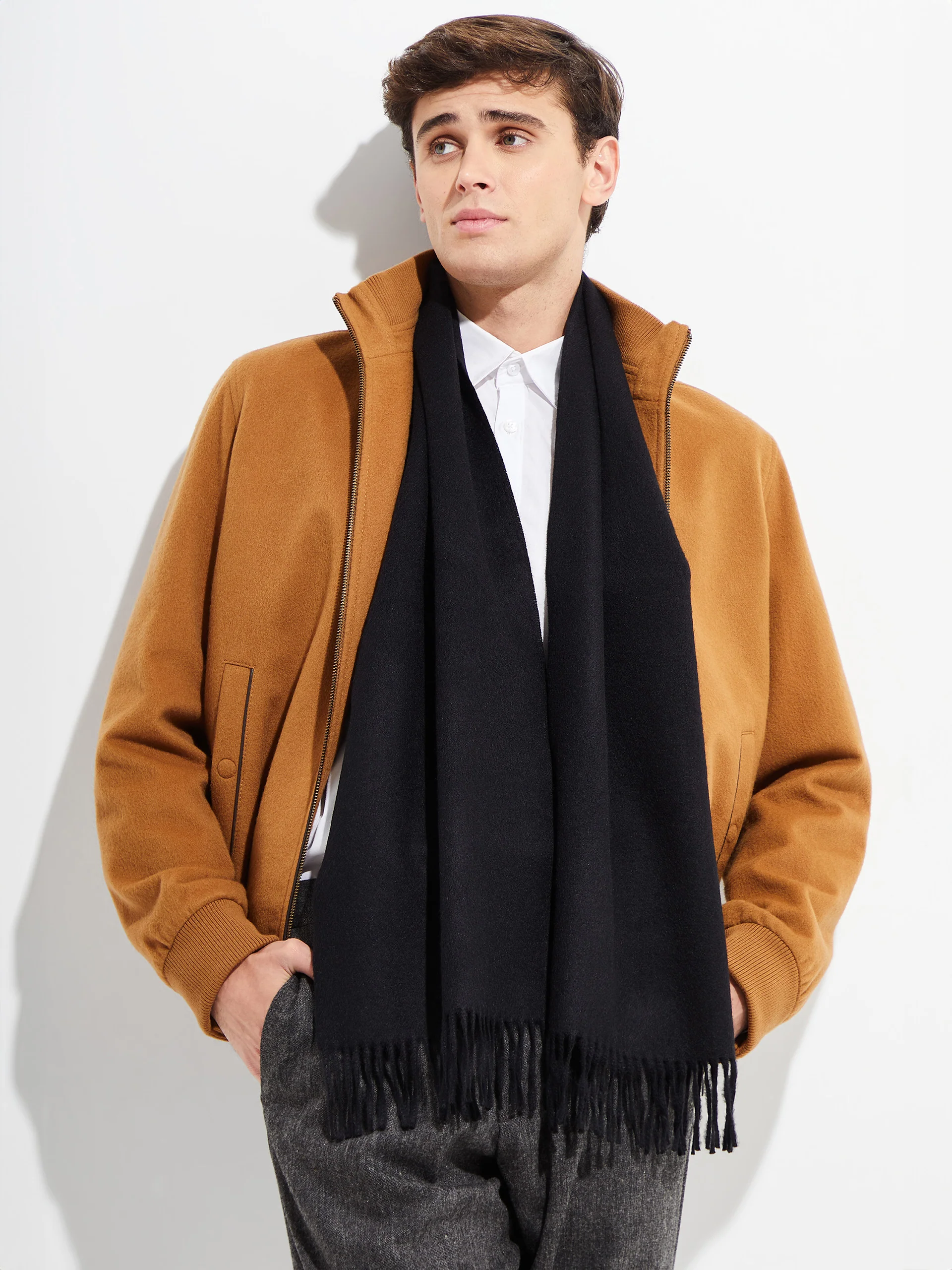 Jamas Scarf Royal Alpaca Color Black - Image 4