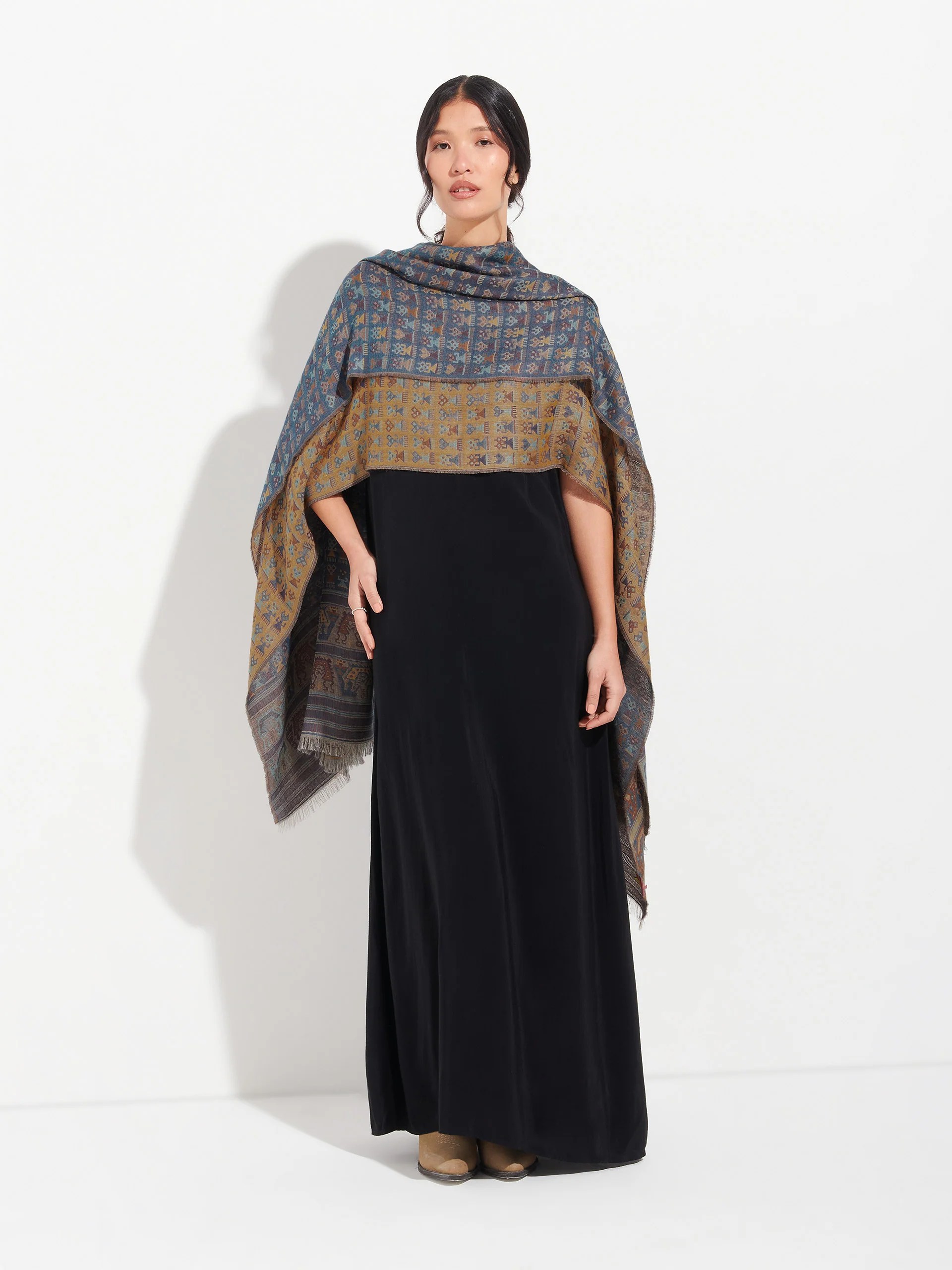 Lambayeque - 9 Shawl Royal Alpaca And Silk Color Yellow