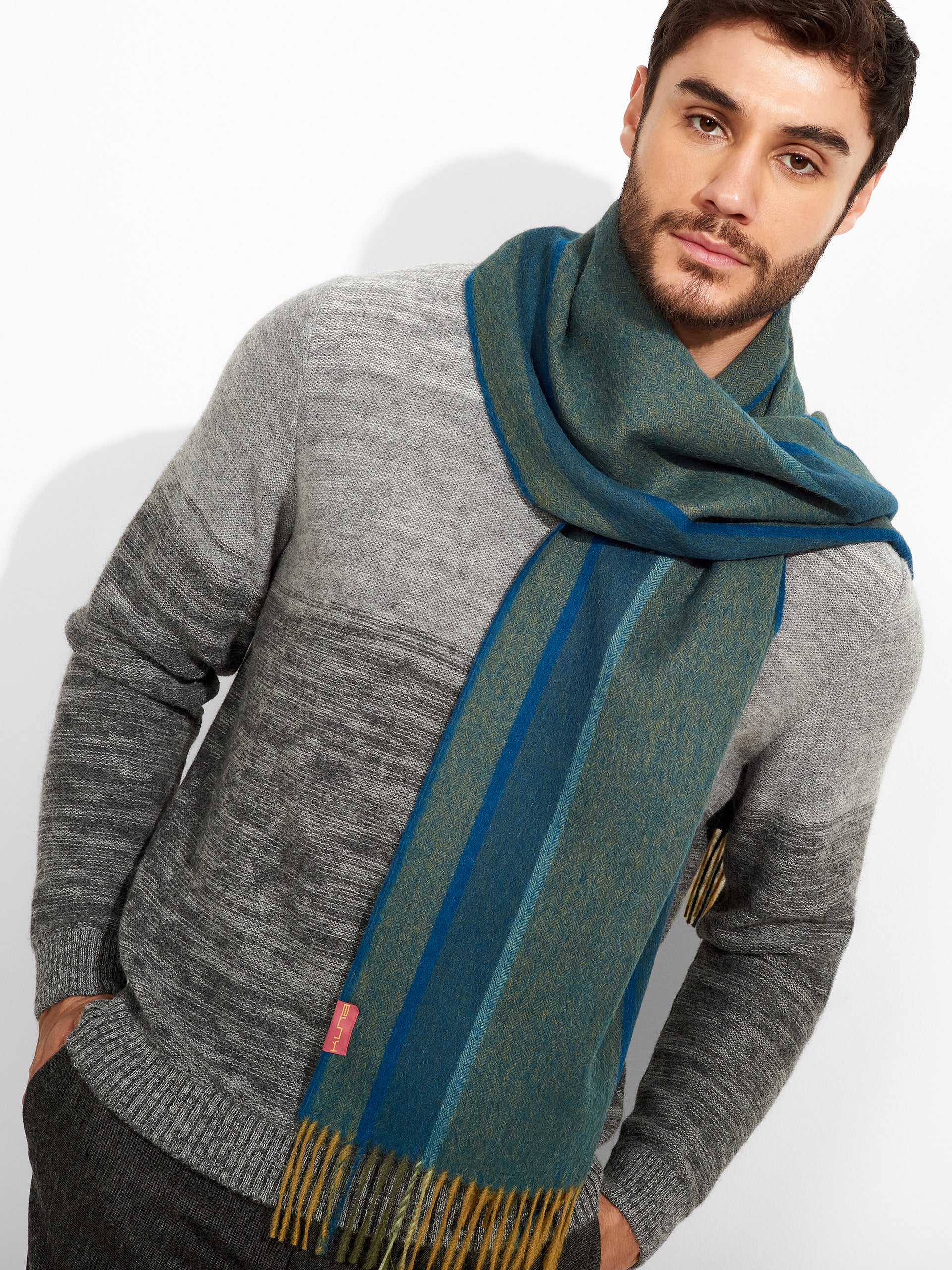 Perejil Scarf Baby Alpaca Color Green - Image 5
