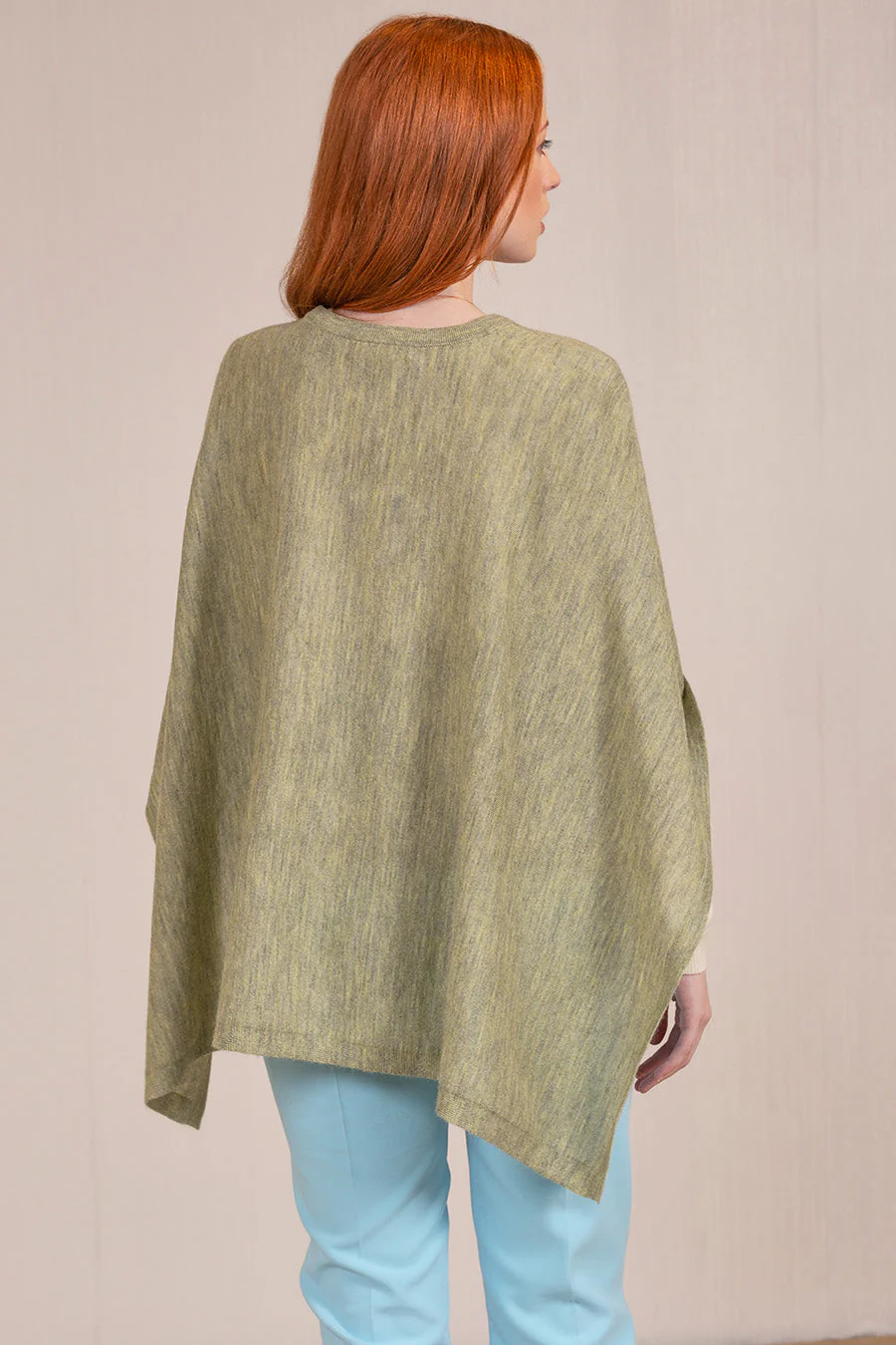 Vaya Poncho Baby Alpaca Color Fango - Image 2