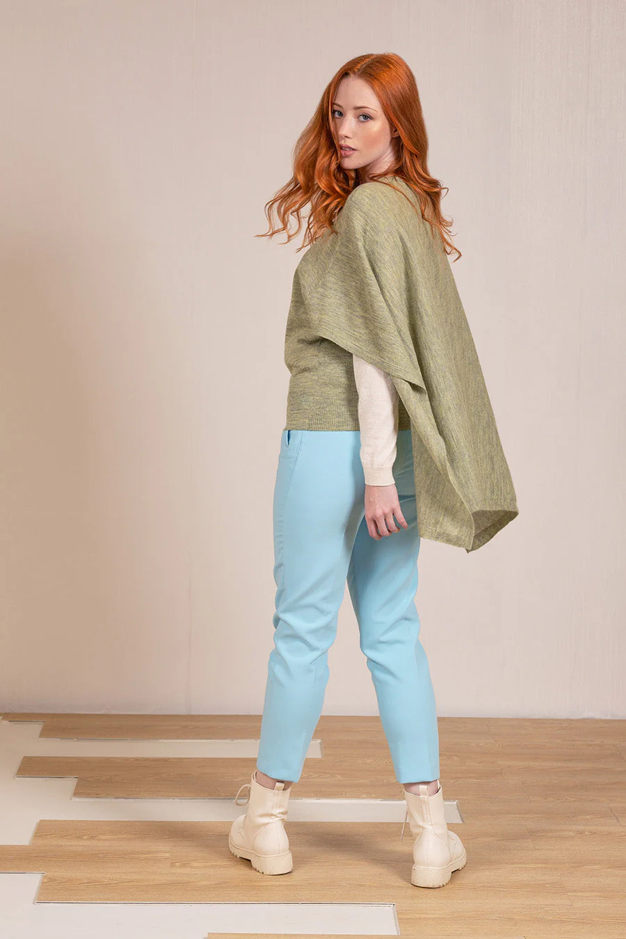 Vaya Poncho Baby Alpaca Color Fango - Image 3