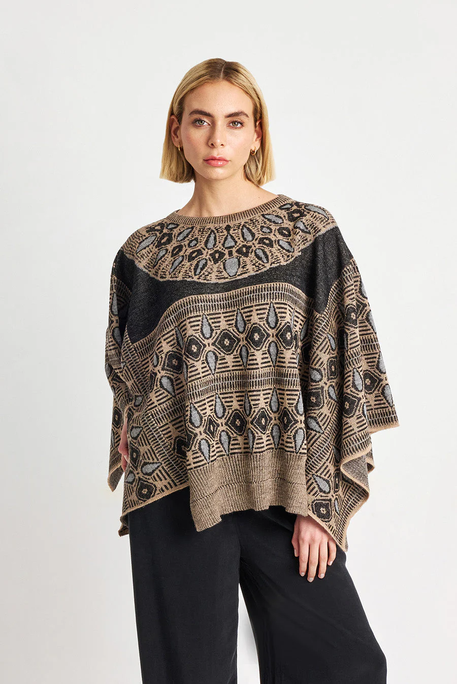Wide Poncho Baby Alpaca Color Chanterelle - Image 2