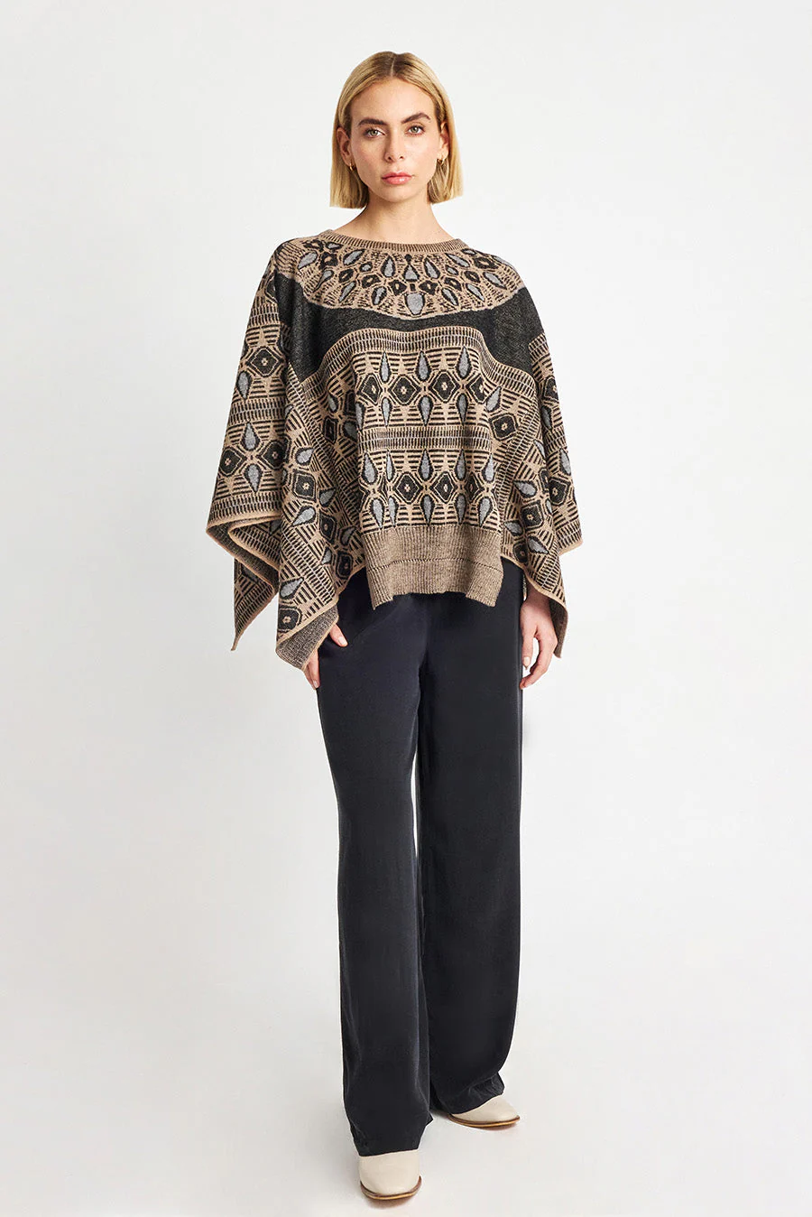 Wide Poncho Baby Alpaca Color Chanterelle - Image 4