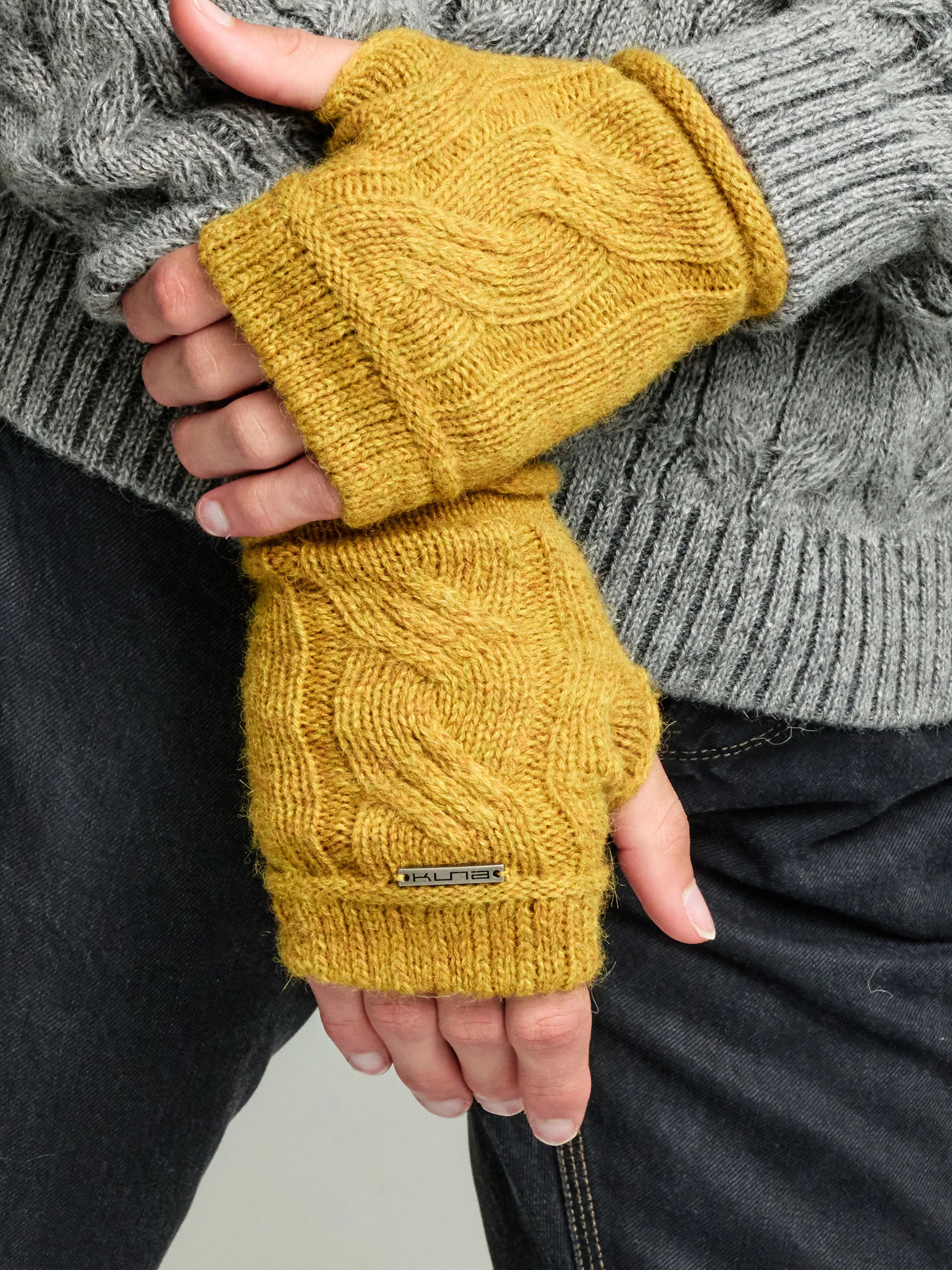 Rita Gloves Baby Alpaca Color Yellow - Image 5