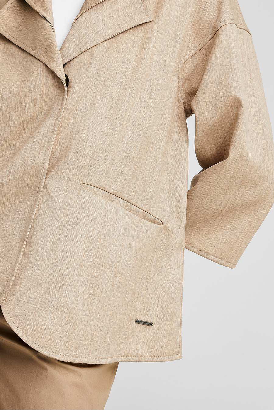 Whitter Coat Alpaca Color Beige - Image 5