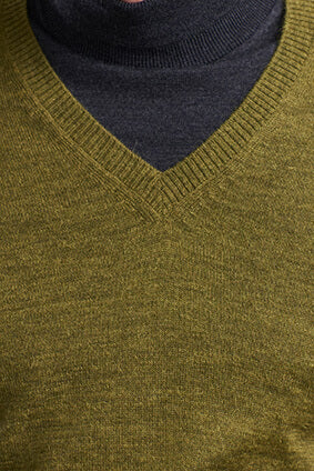 Alan Sweater Baby Alpaca Color Avocado - Image 4