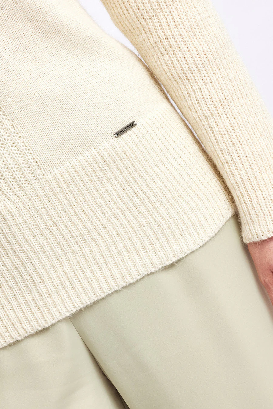 Wayra Sweater Baby Alpaca Color Ecru - Image 5