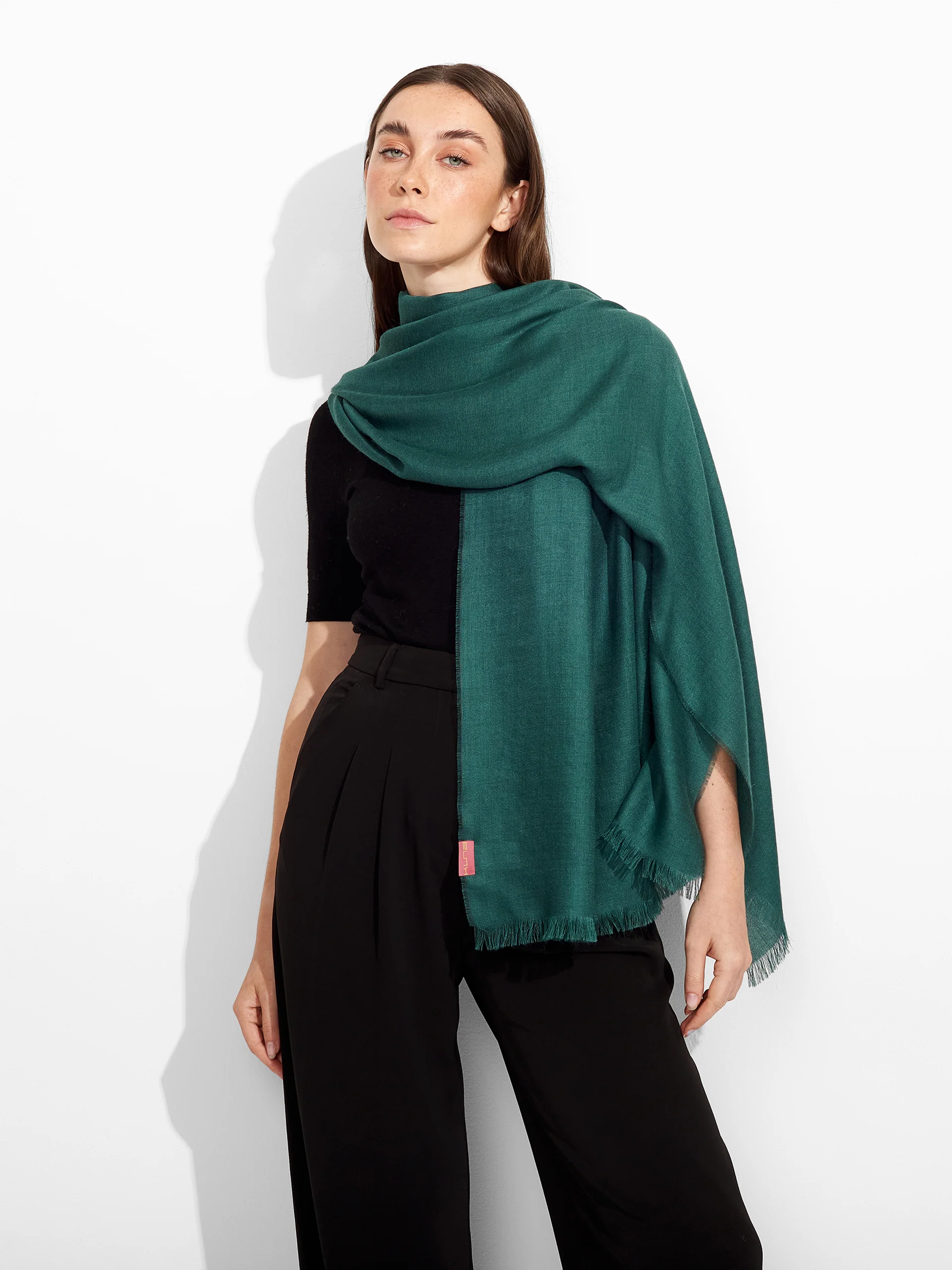 Teaberry Shawl Baby Alpaca Color Green