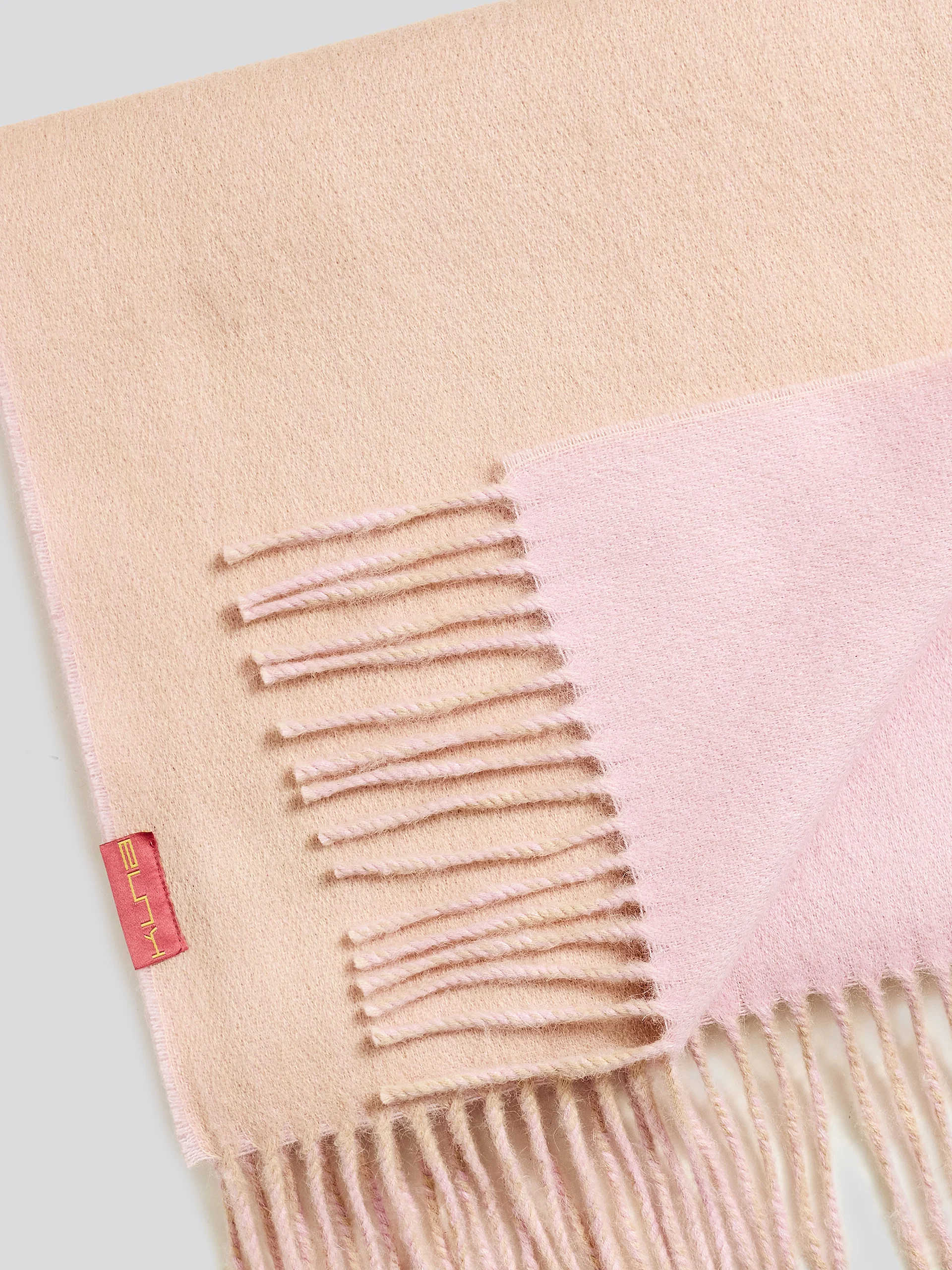 Tundra Scarf Baby Alpaca Color Pink - Image 6