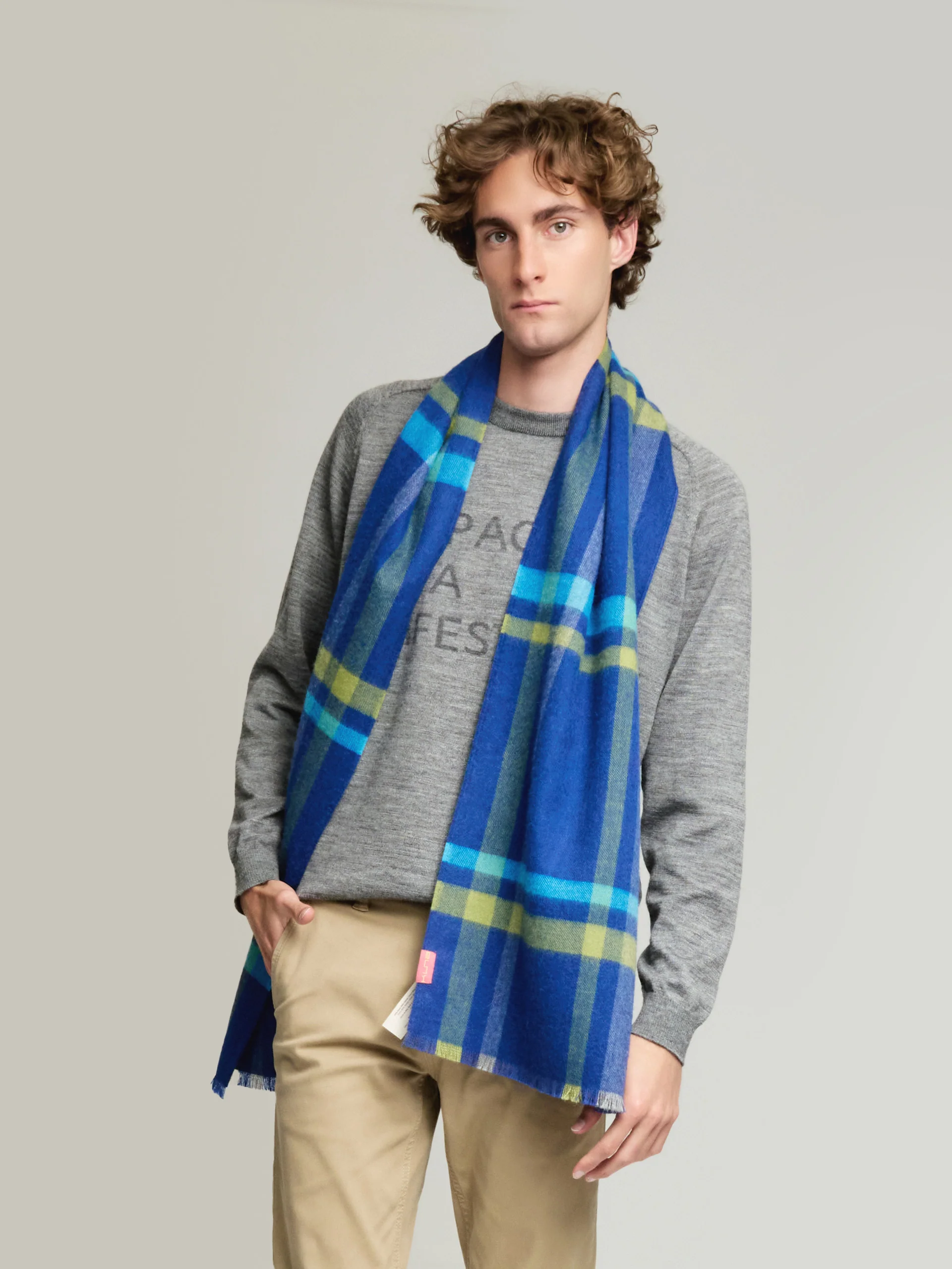 Vallejos Scarf Baby Alpaca Color Blue - Image 4