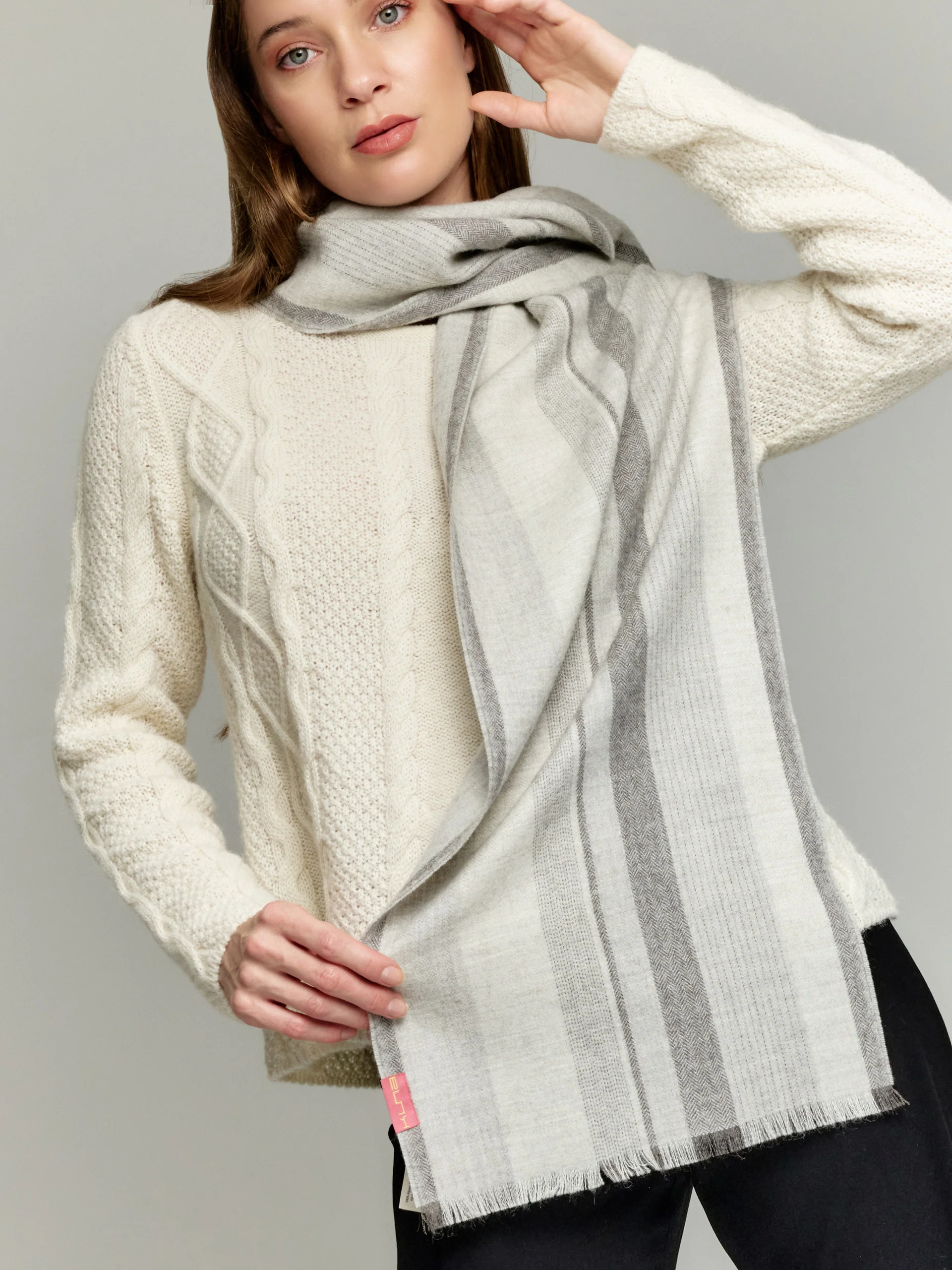 Valter Eco Scarf Baby Alpaca Color Grey - Image 3