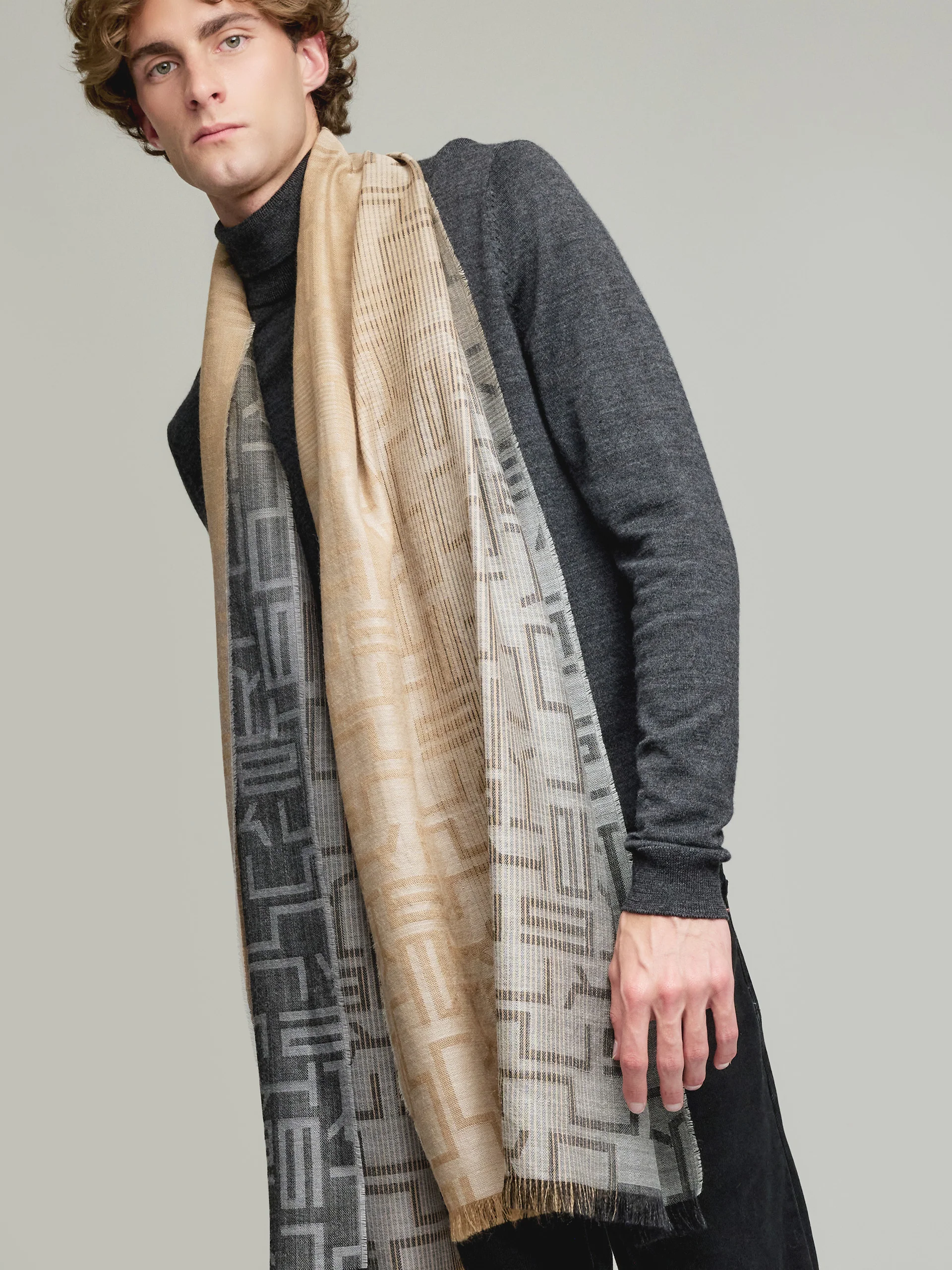 Wasser Shawl Baby Alpaca Color Grey - Image 5