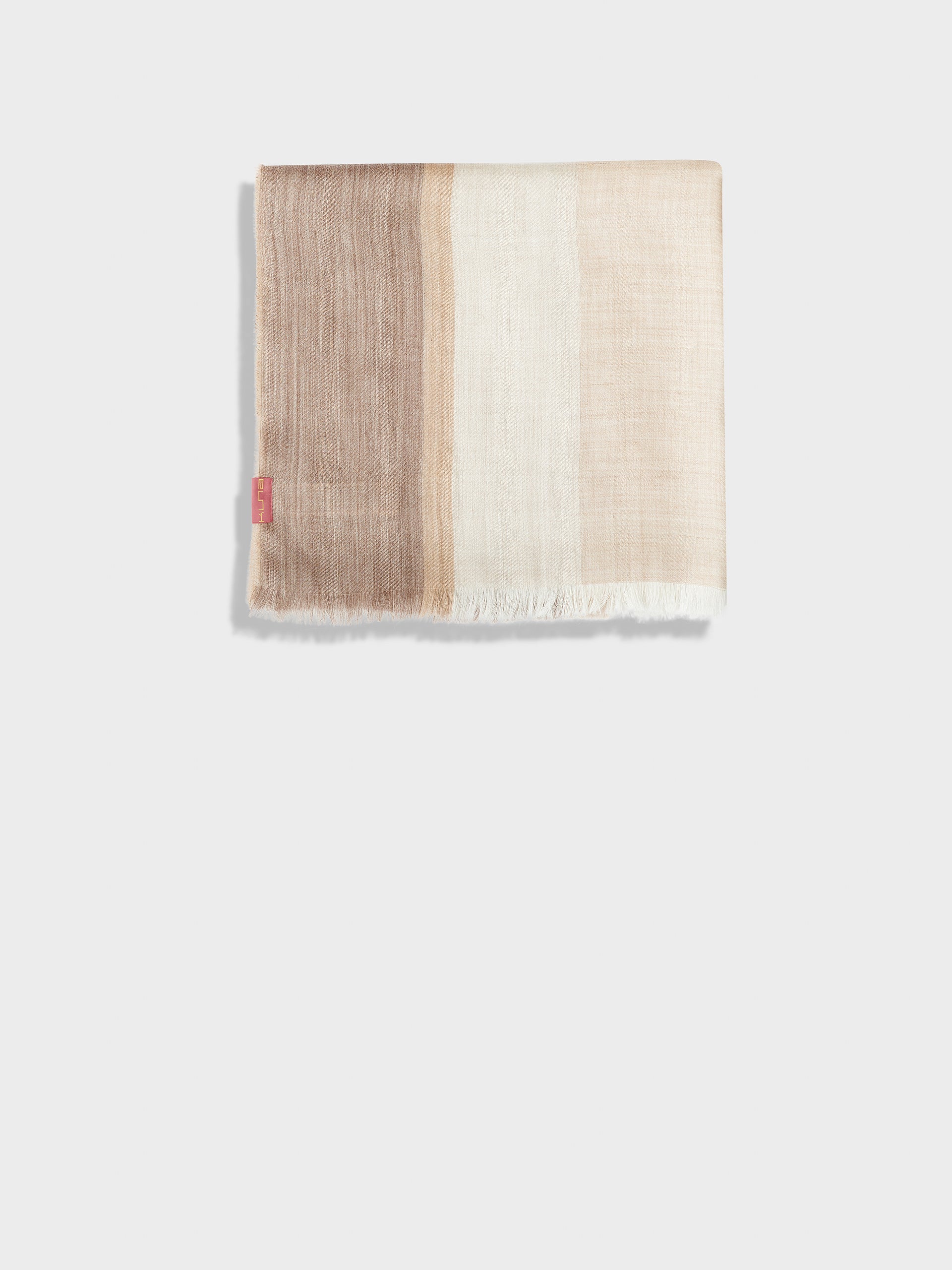 Wicht Shawl Baby Alpaca Color Beige - Image 2