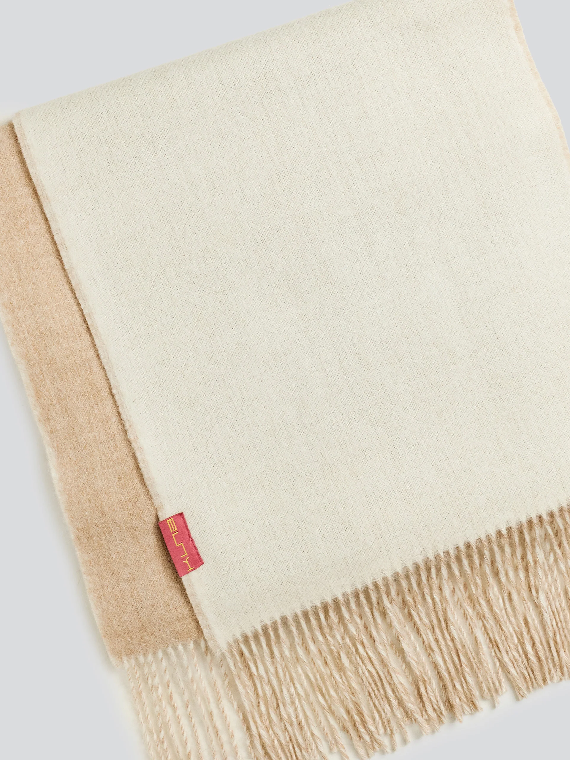 Yamila Scarf Baby Alpaca Color Beige - Image 6