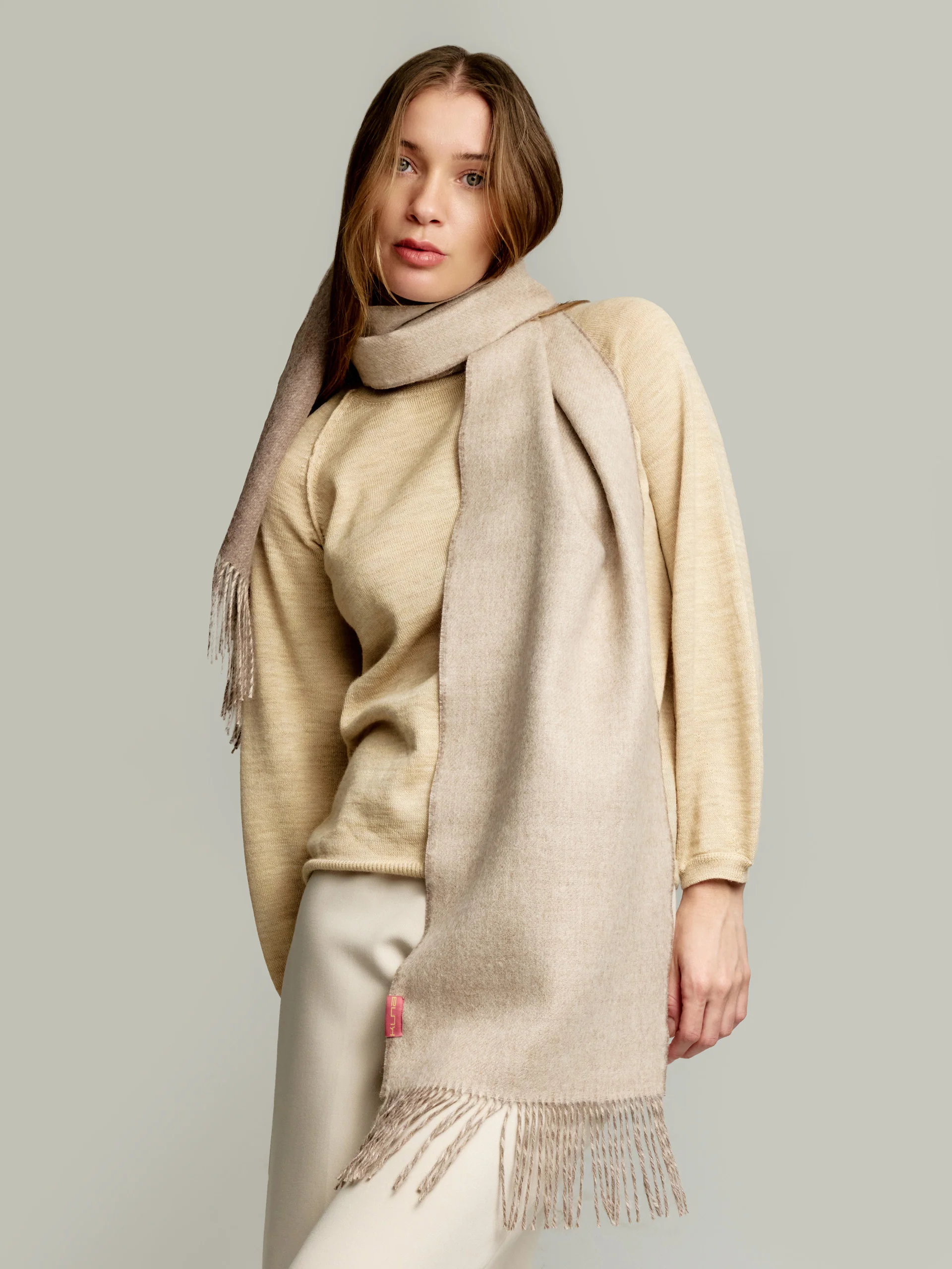 Yamila Scarf Baby Alpaca Color Brown
