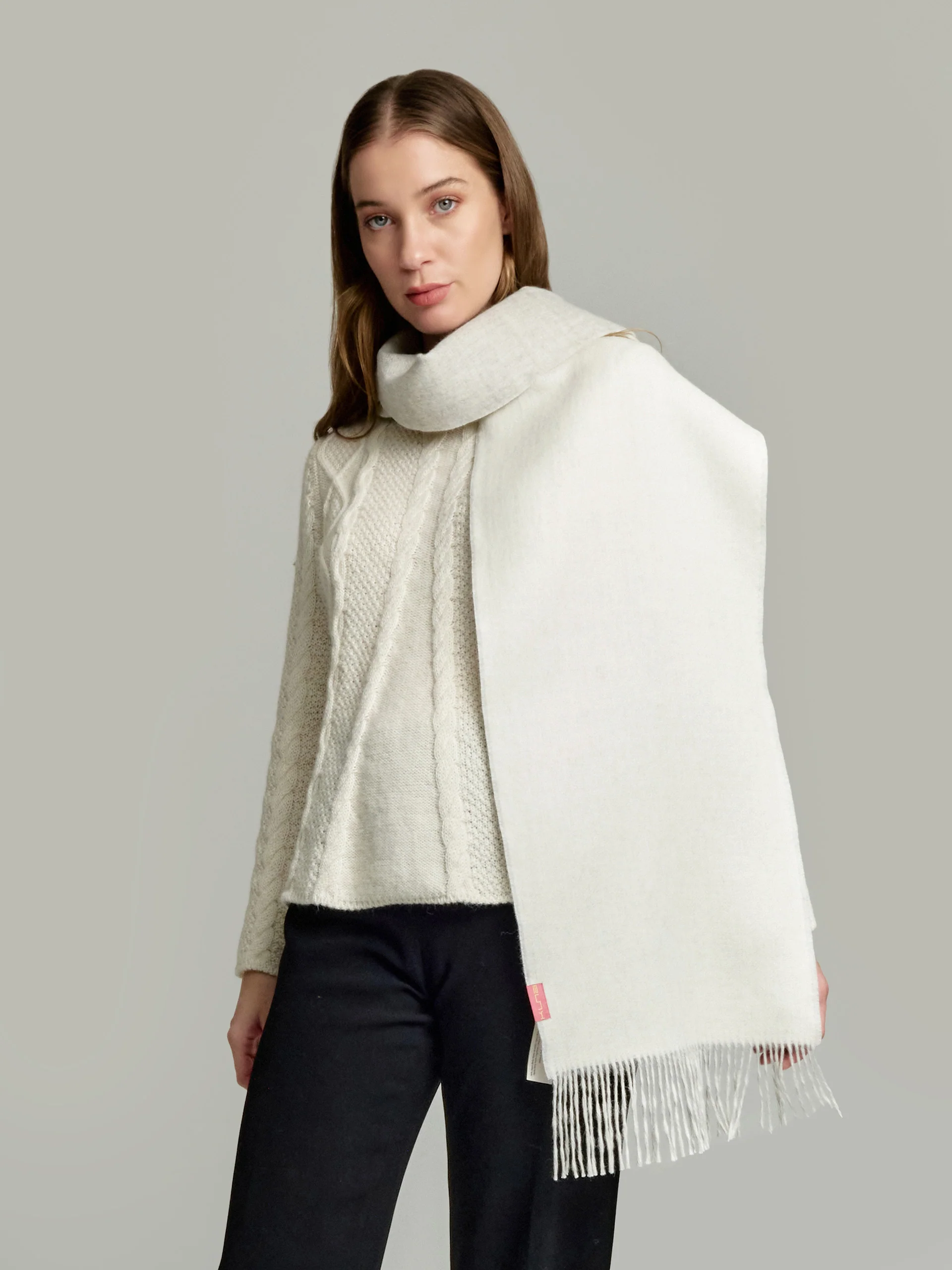 Yamila Scarf Baby Alpaca Color Grey