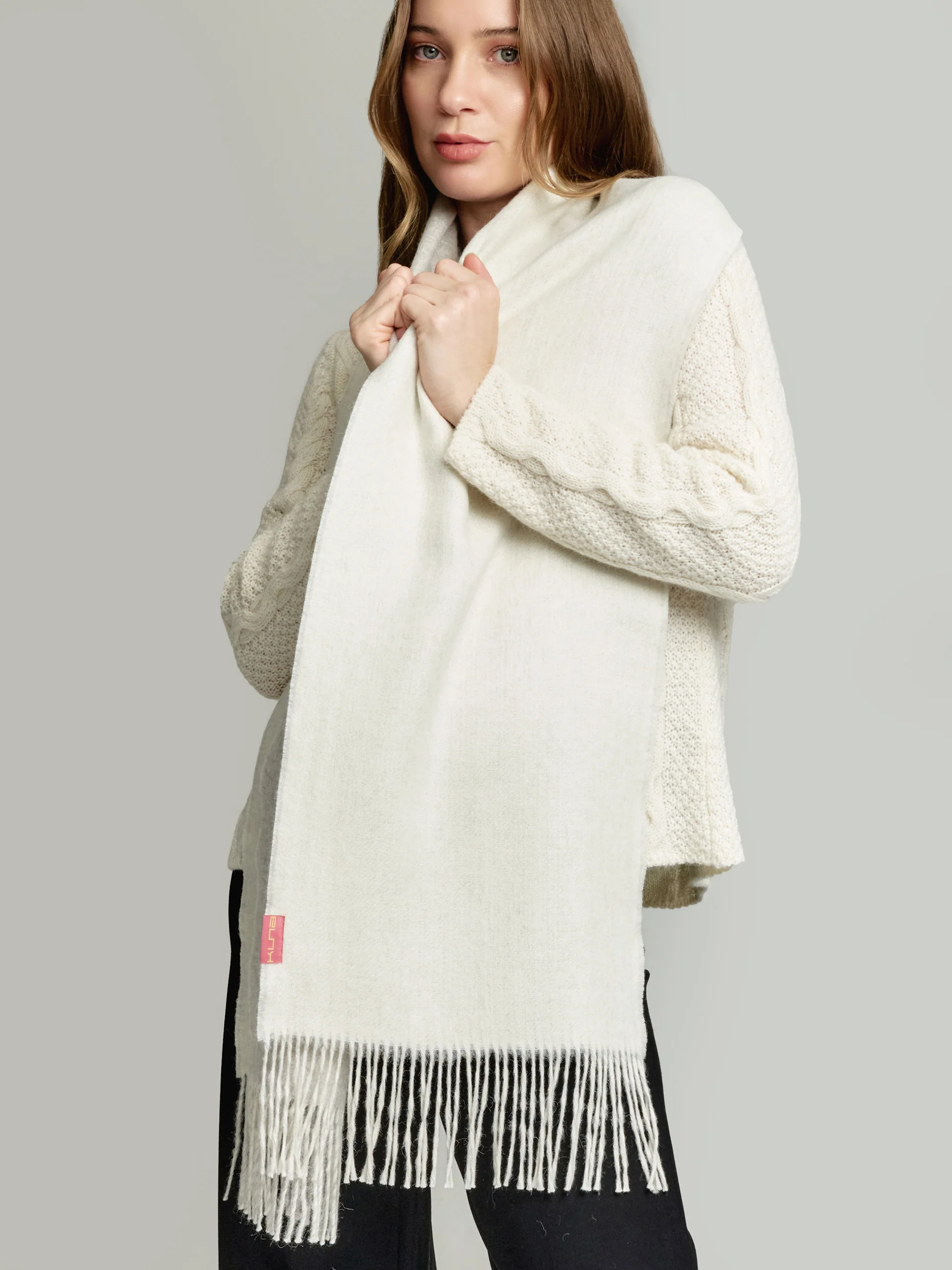 Yamila Scarf Baby Alpaca Color Grey - Image 3