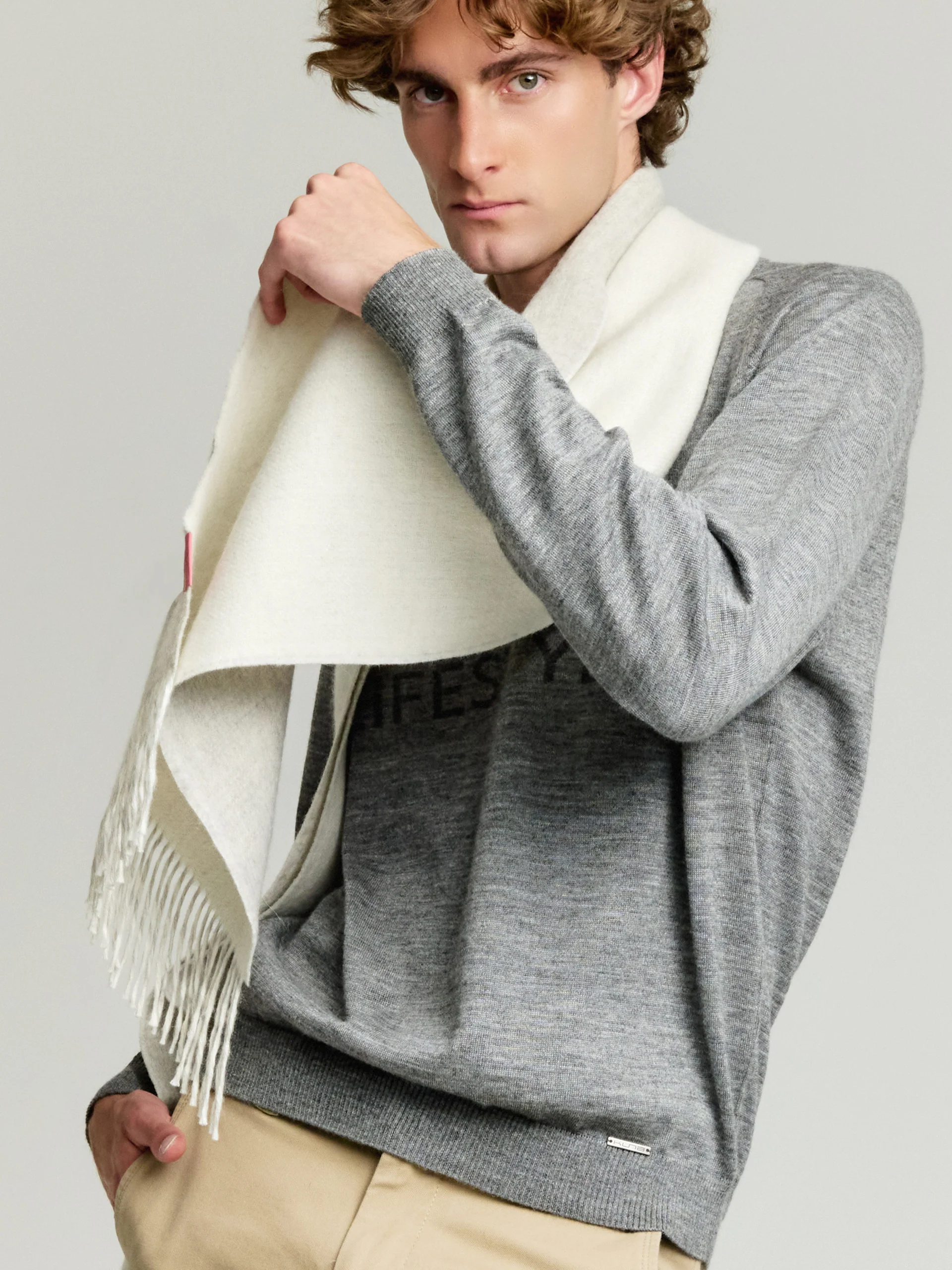 Yamila Scarf Baby Alpaca Color Grey - Image 5