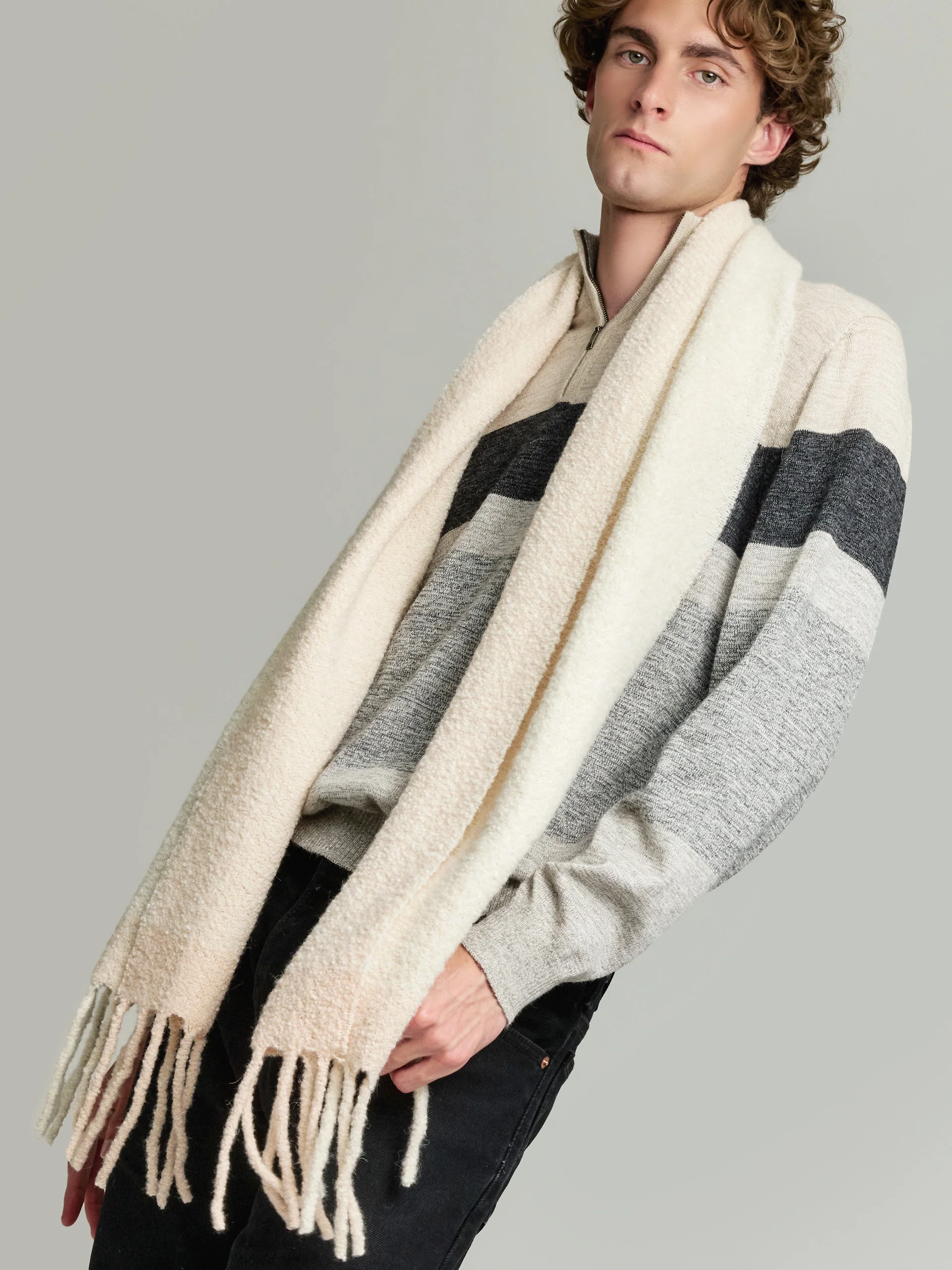 Yanapi Scarf Baby Alpaca Color Beige - Image 5