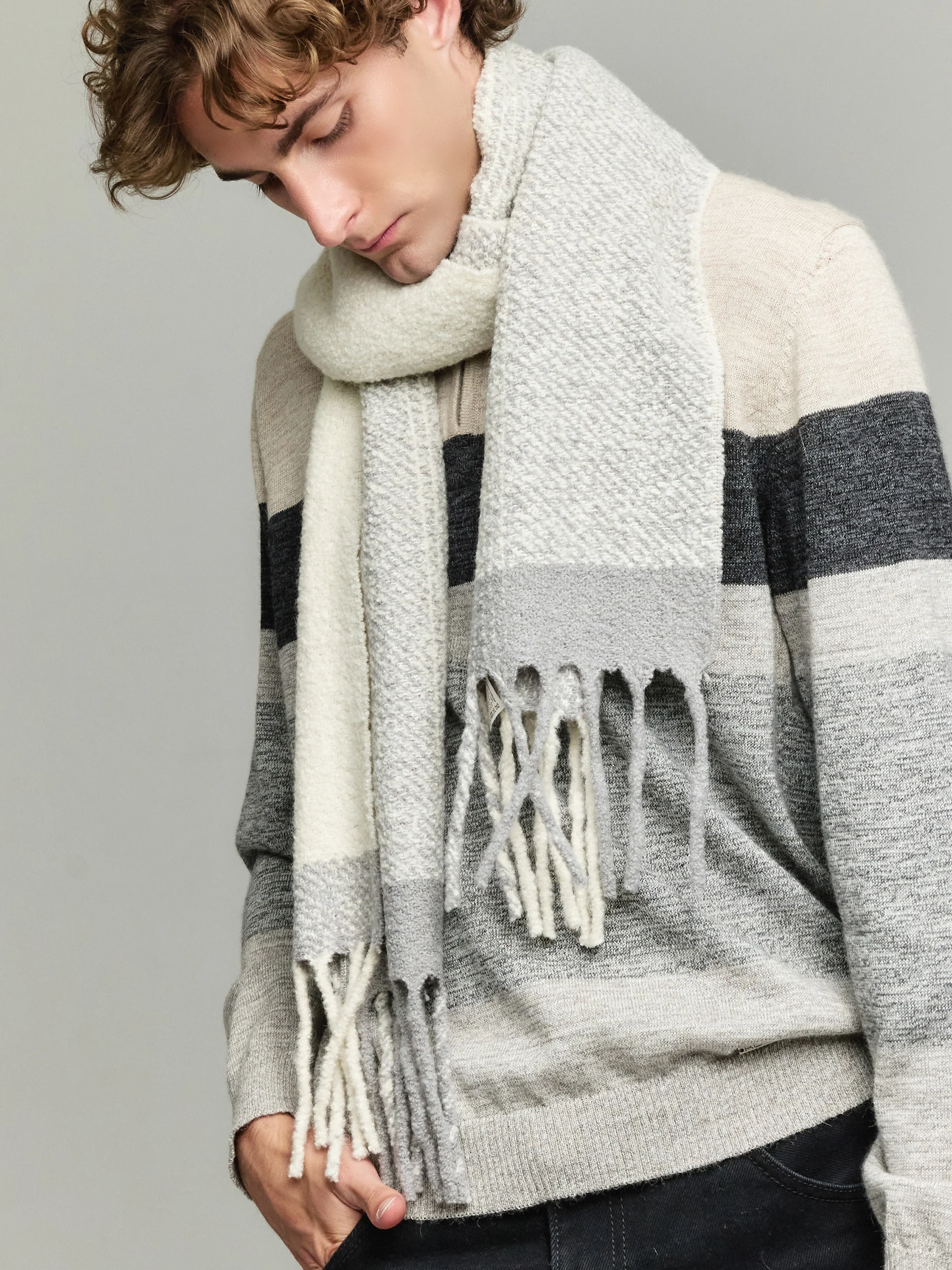Yanapi Scarf Baby Alpaca Color Grey - Image 5