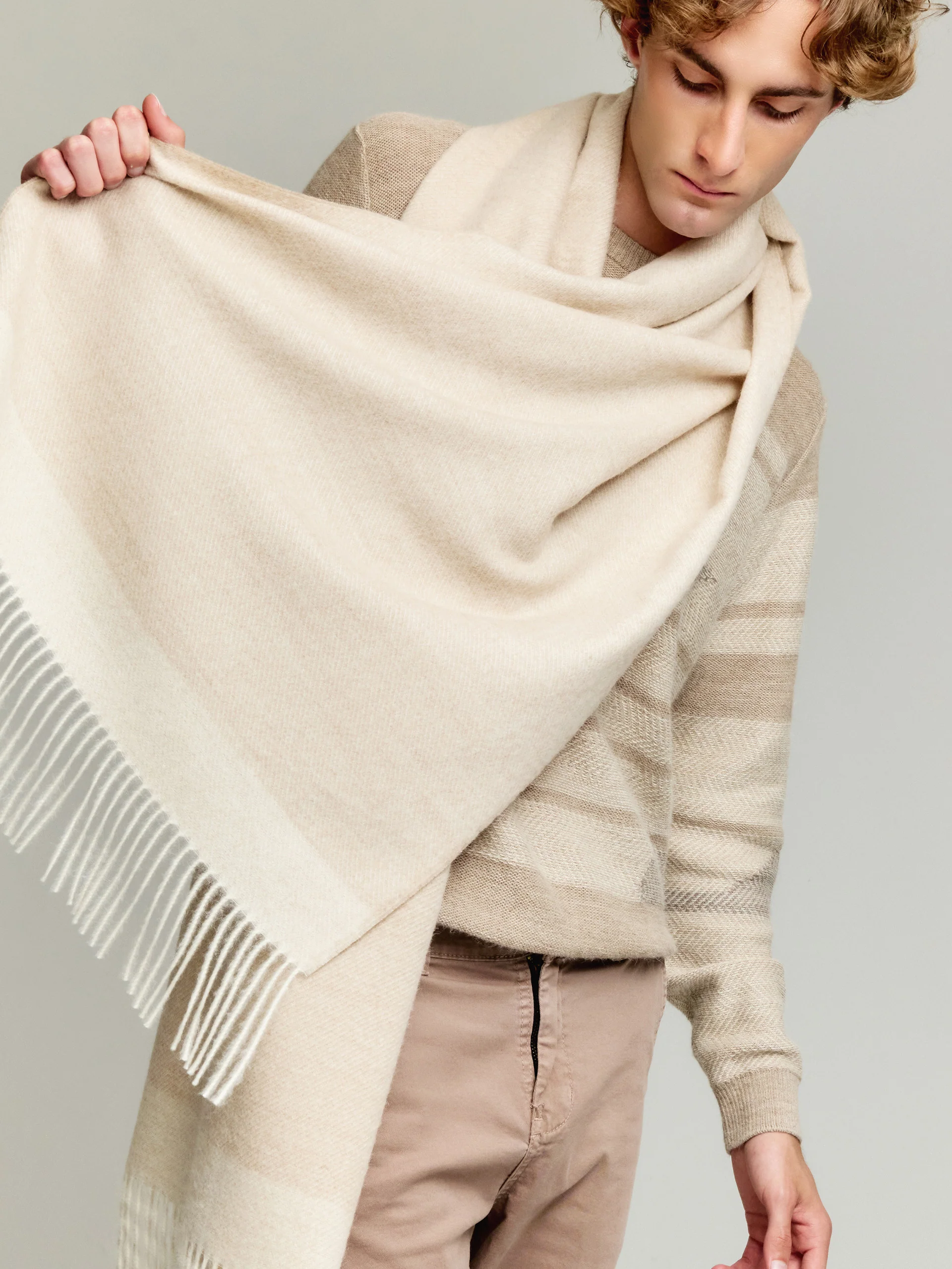 Yanely Shawl Baby Alpaca Color Beige - Image 5