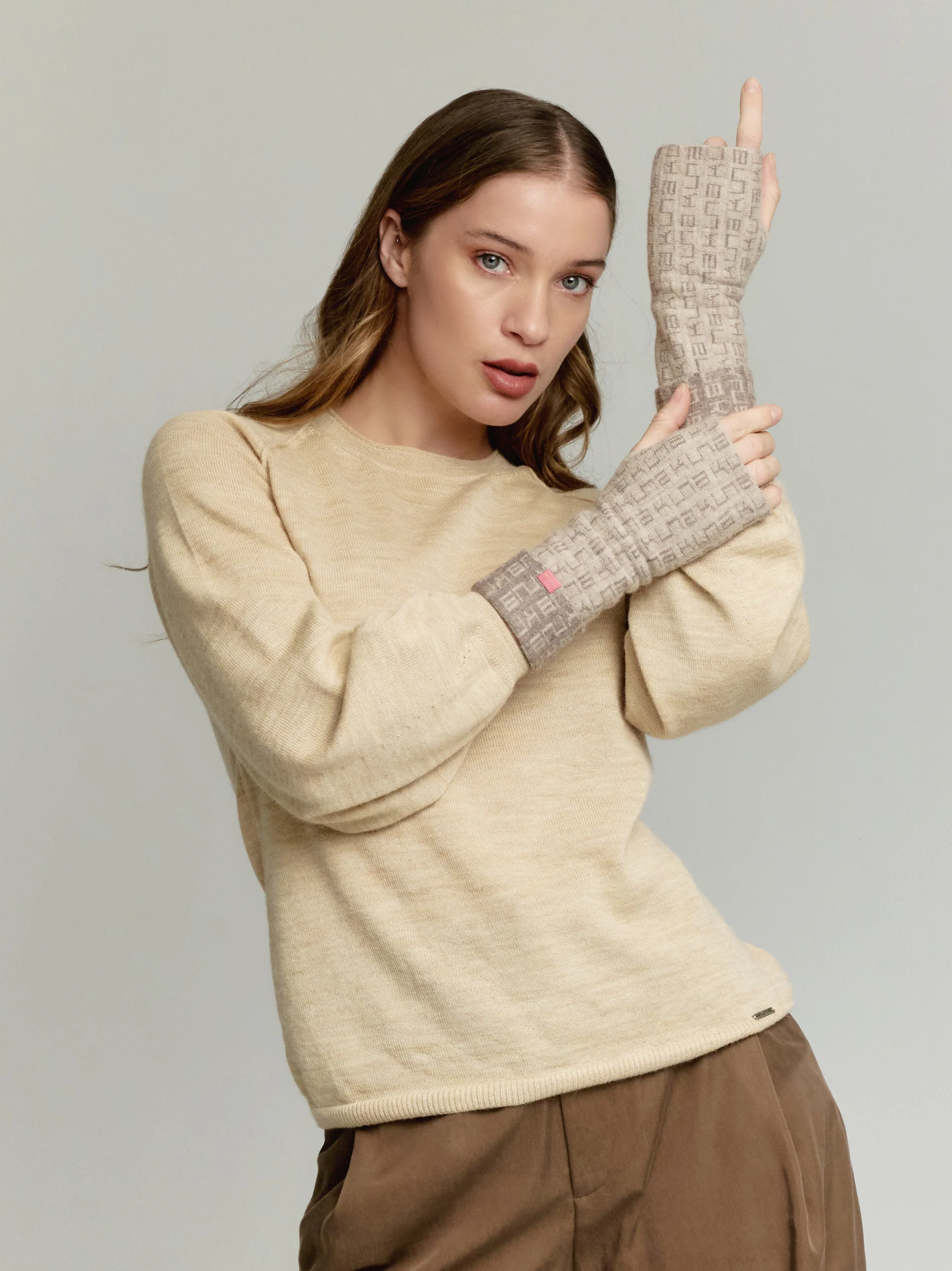 Yarita Gloves Baby Alpaca Color Beige