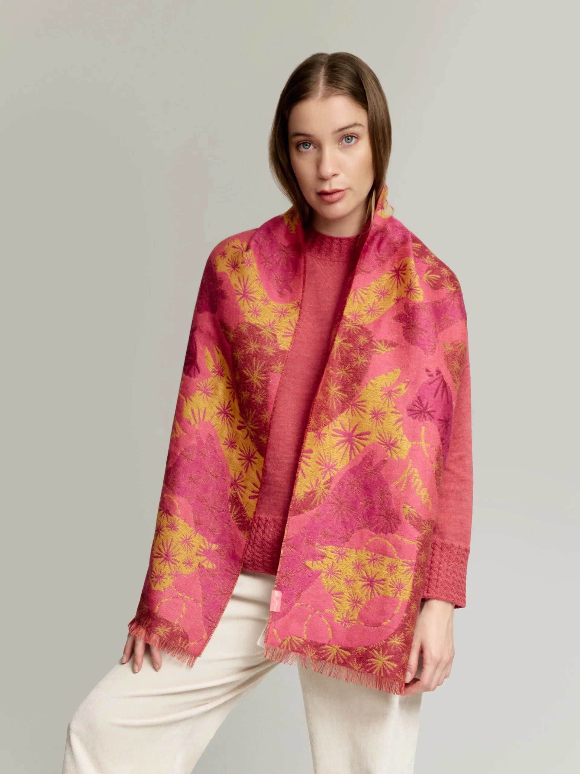 Yasu Scarf Baby Alpaca Color Cherry