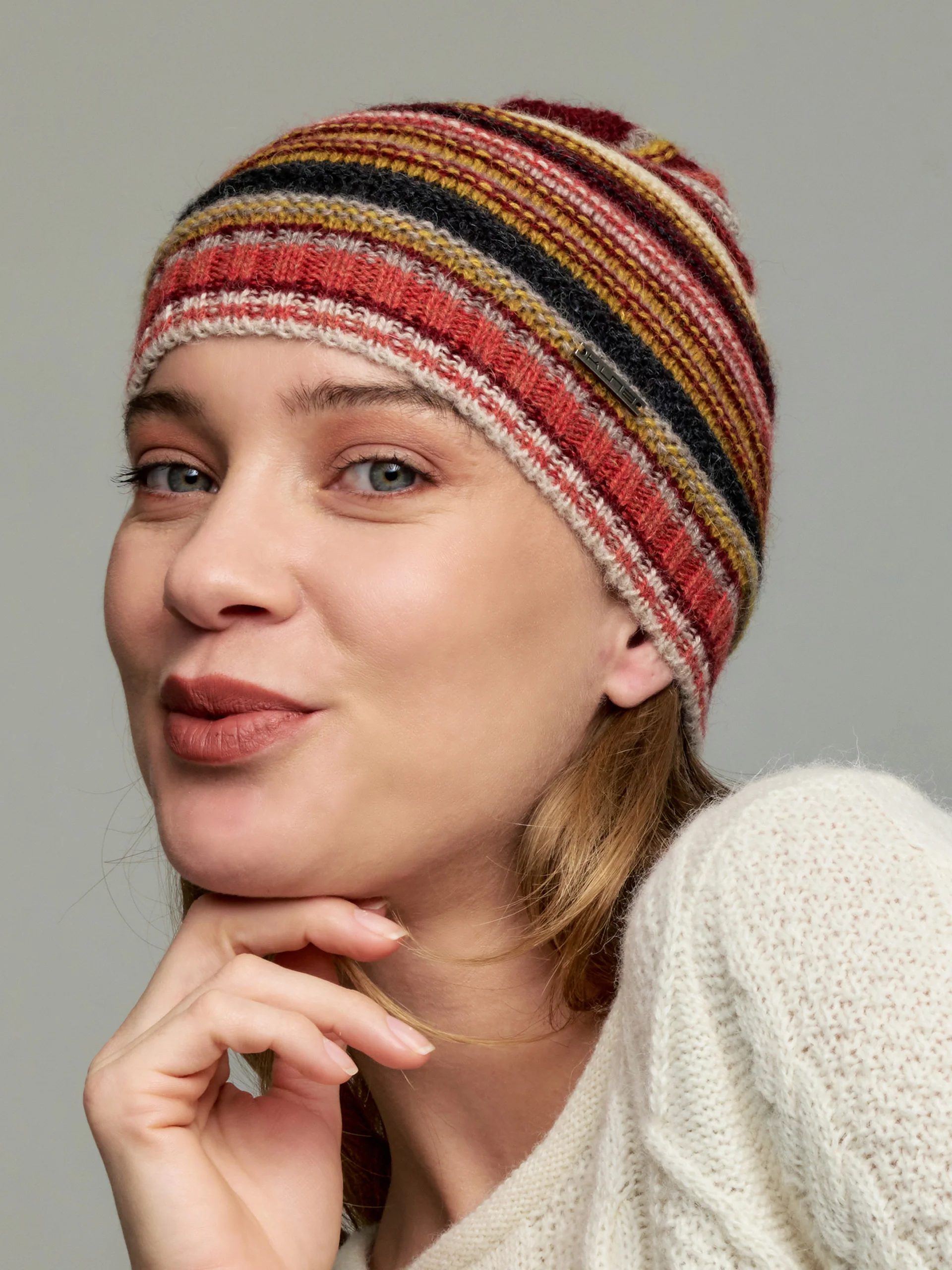 Yavoy Hat Baby Alpaca Color Red - Image 3