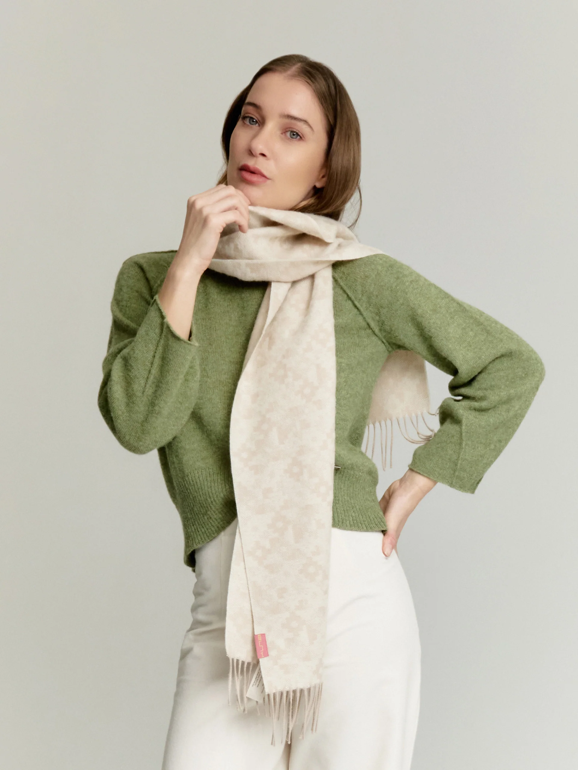 Yldis Scarf Baby Alpaca Color Beige
