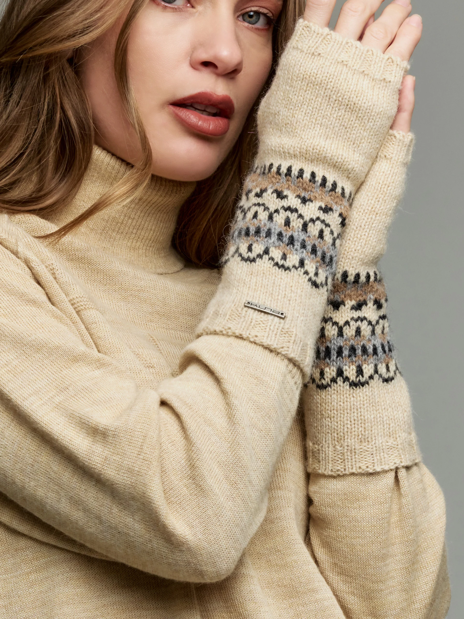 Yoke Gloves Gloves Baby Alpaca Color Beige - Image 3