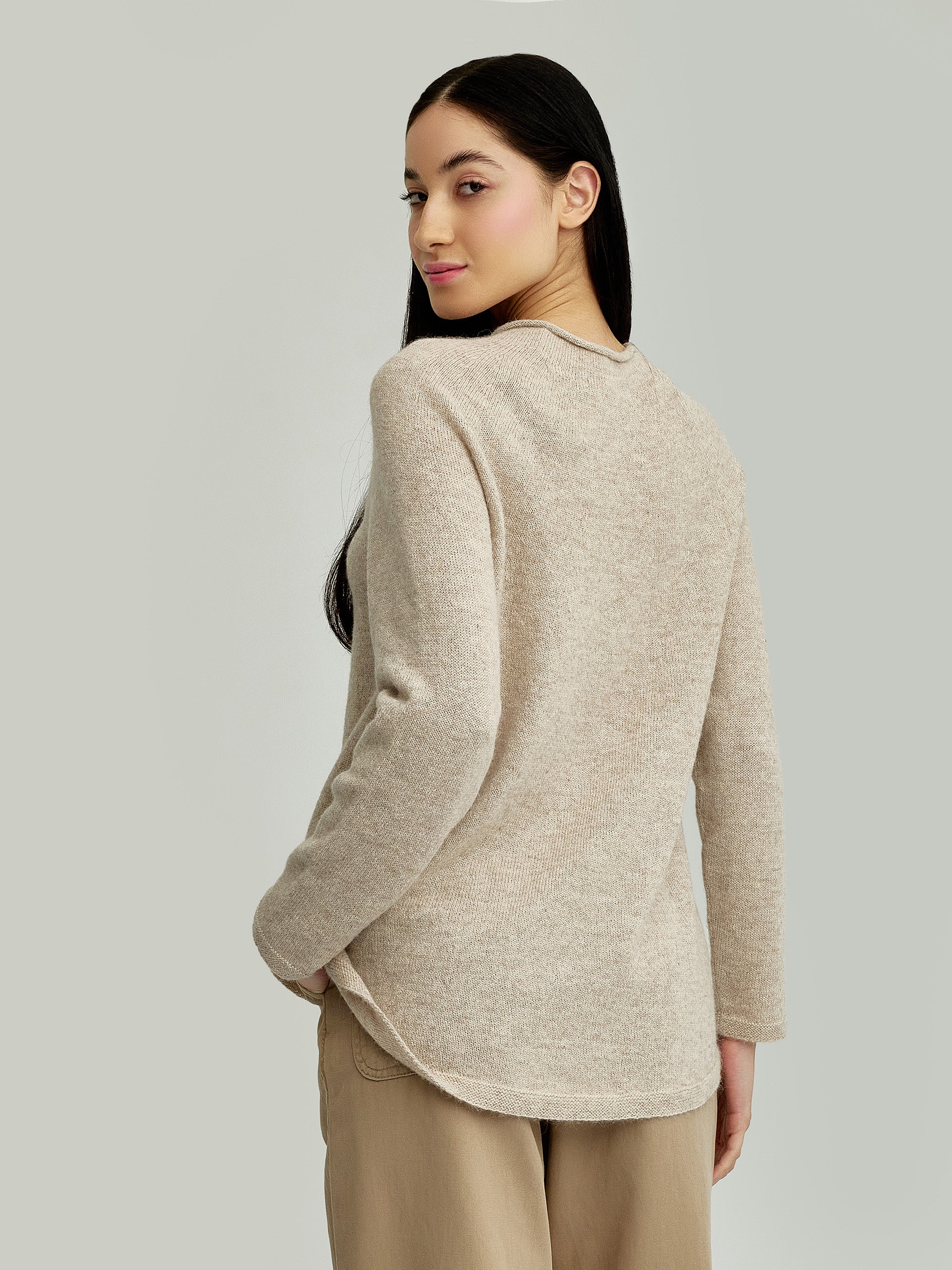Ysabela Sweater Baby Alpaca Color Beige - Image 3