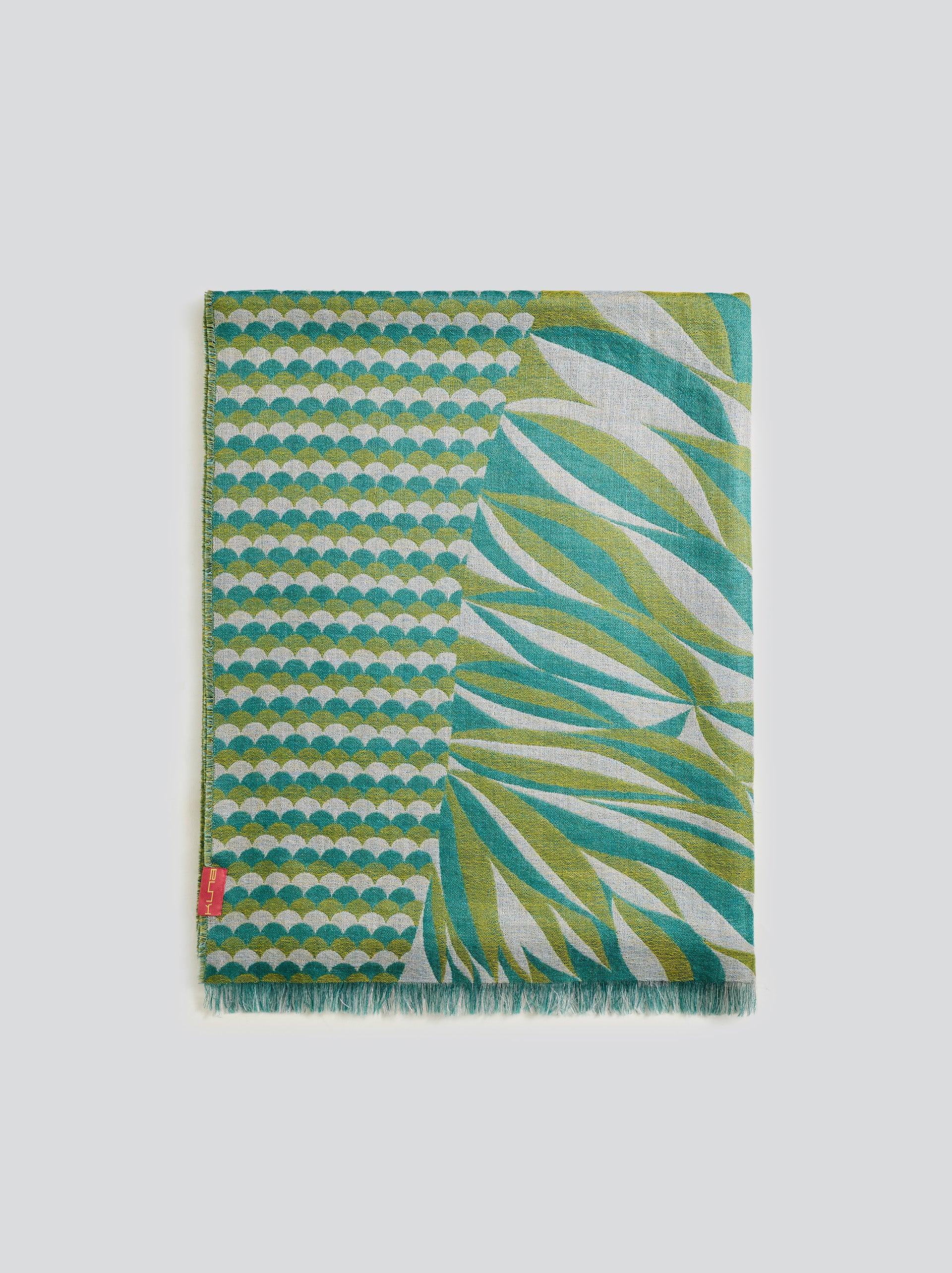 Ysily Shawl Baby Alpaca Color Green - Image 2