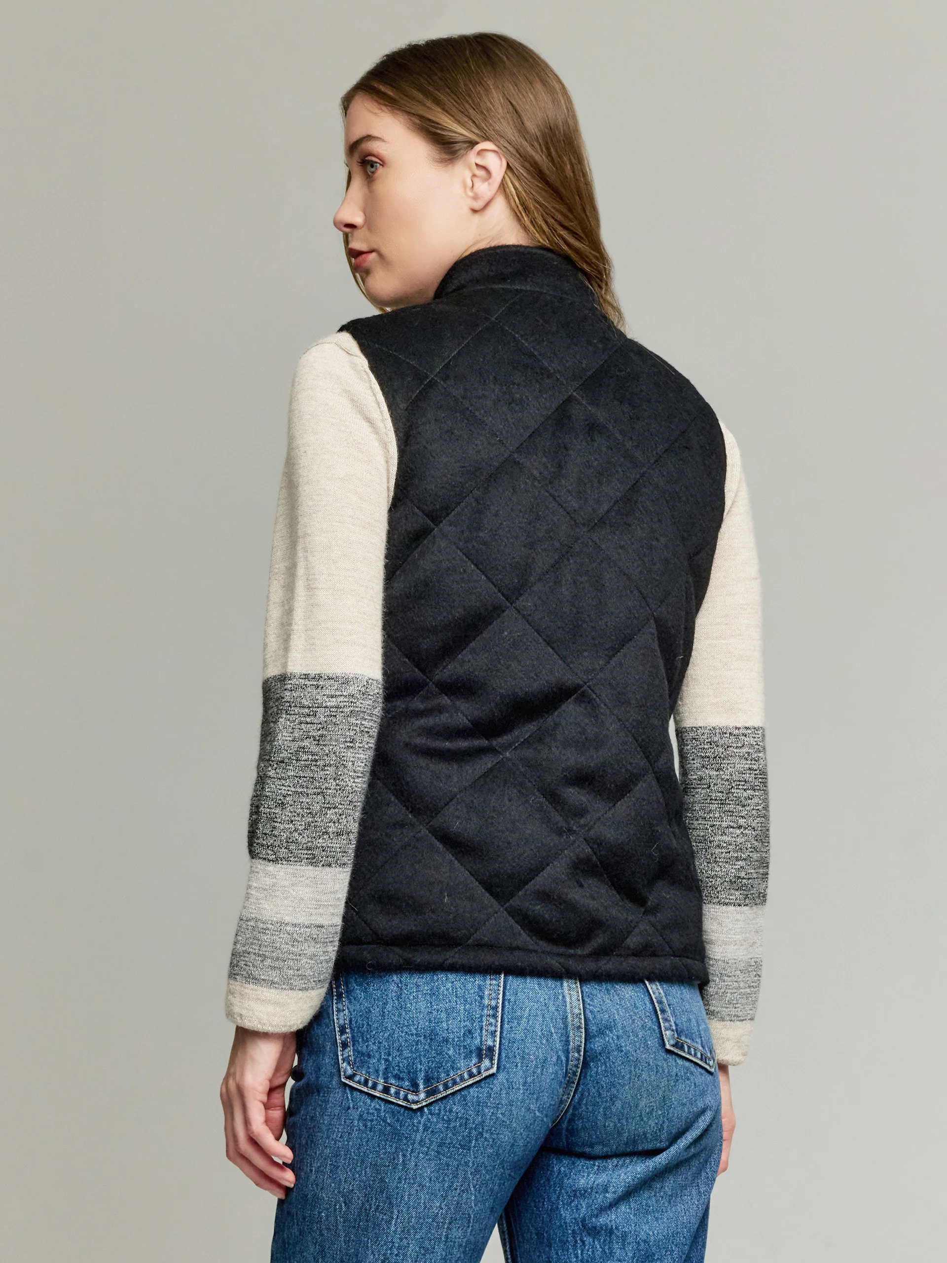Ystoria Vest Baby Alpaca Color Black - Image 4