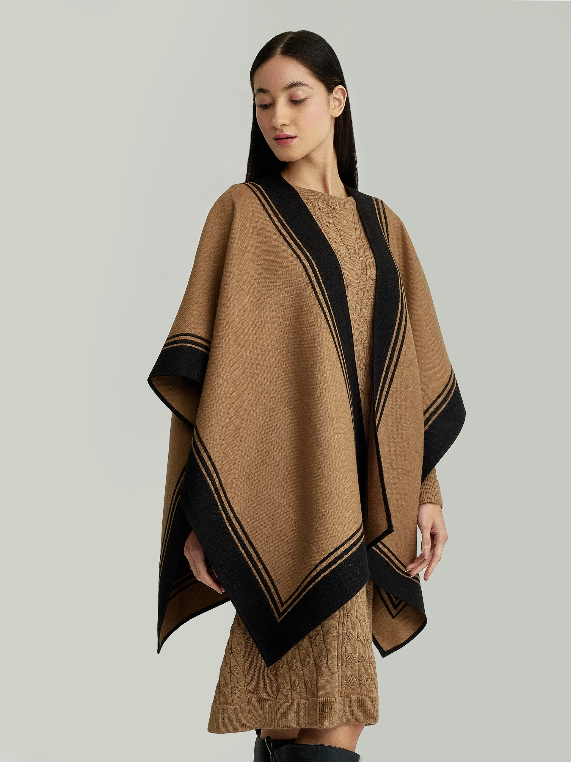 Yuana Cape Baby Alpaca Color Camel - Image 2