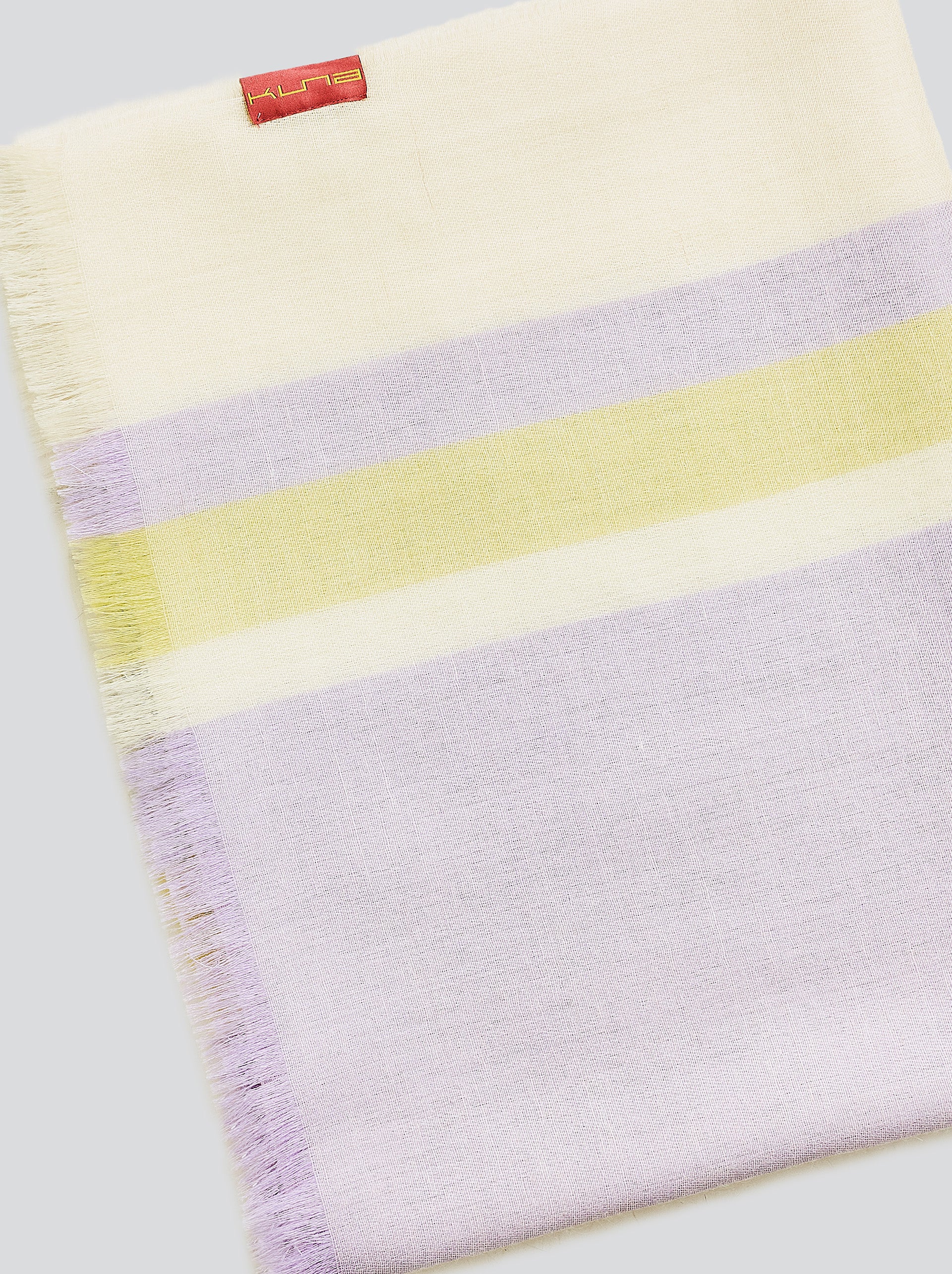 Yumalay Shawl Baby Alpaca Color Purple - Image 4