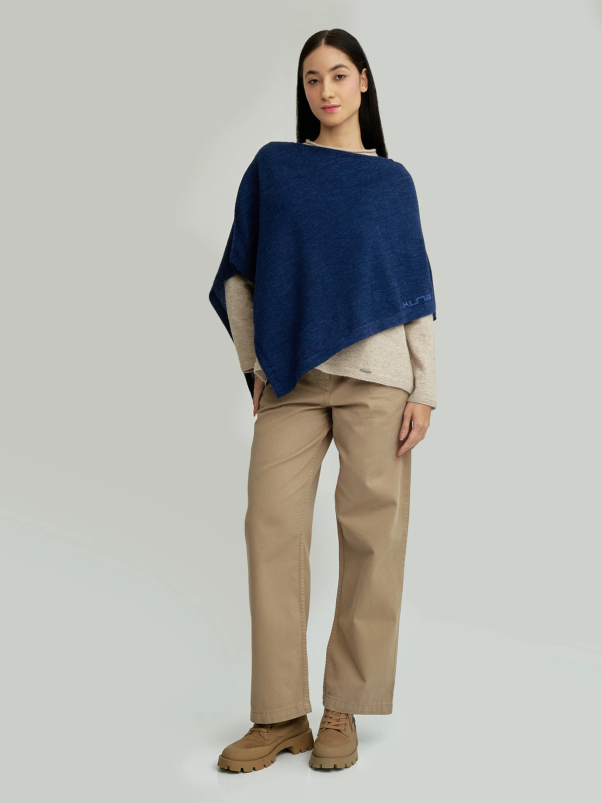 Yura Poncho Baby Alpaca Color Blue - Image 4