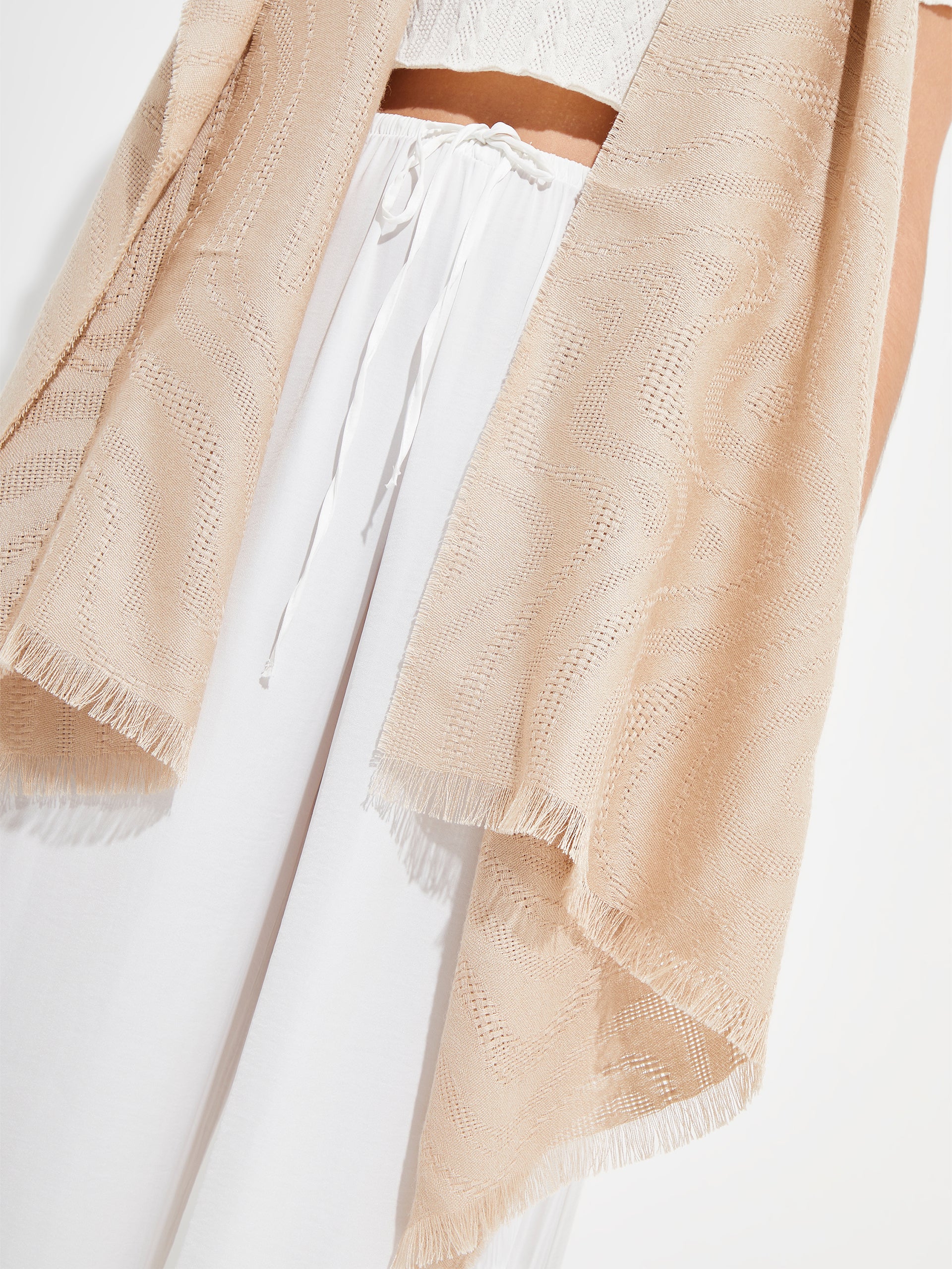 Yxtapa Shawl Baby Alpaca Color Beige - Image 3