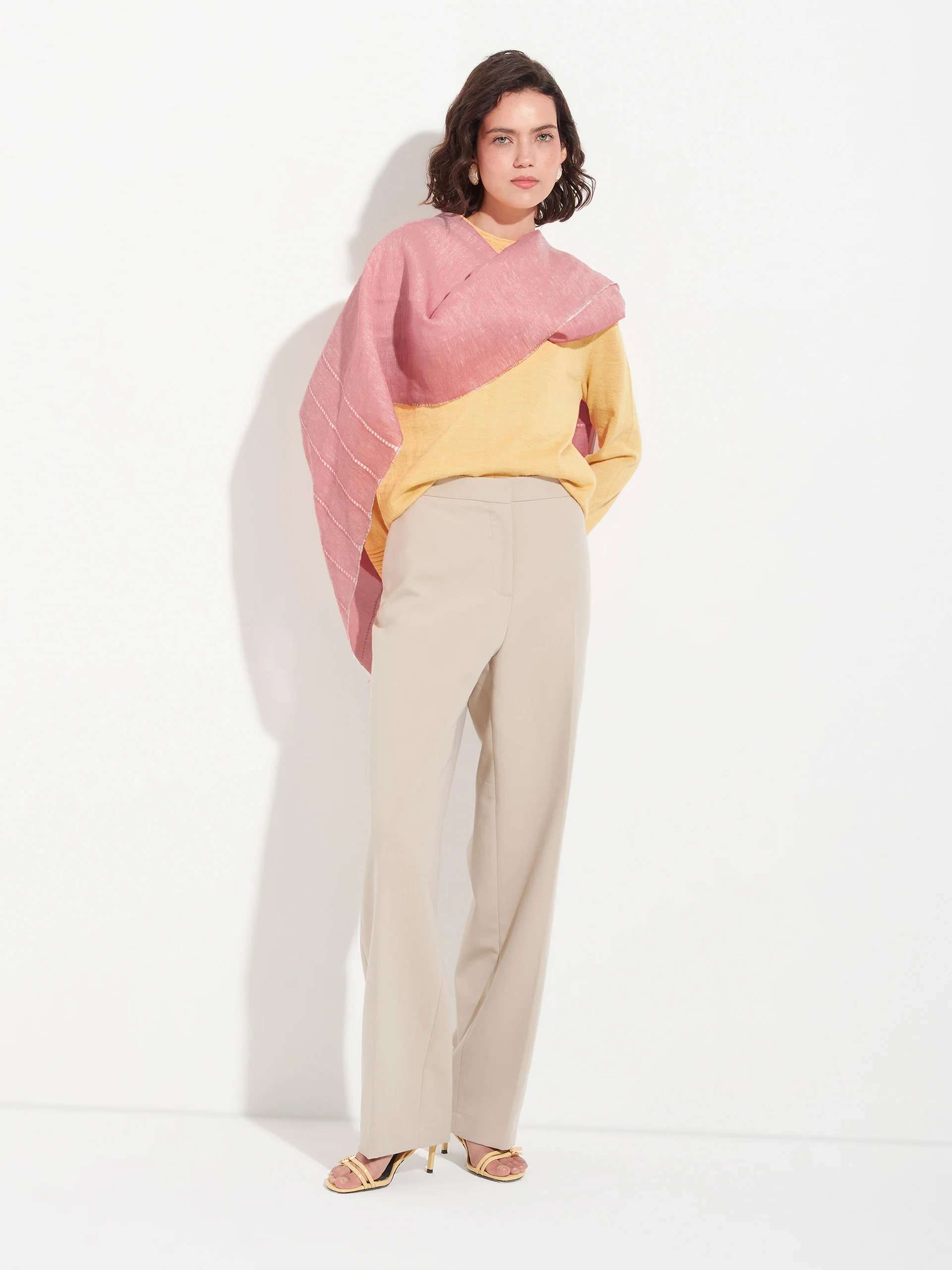 Zabila Shawl Linen Color Pink