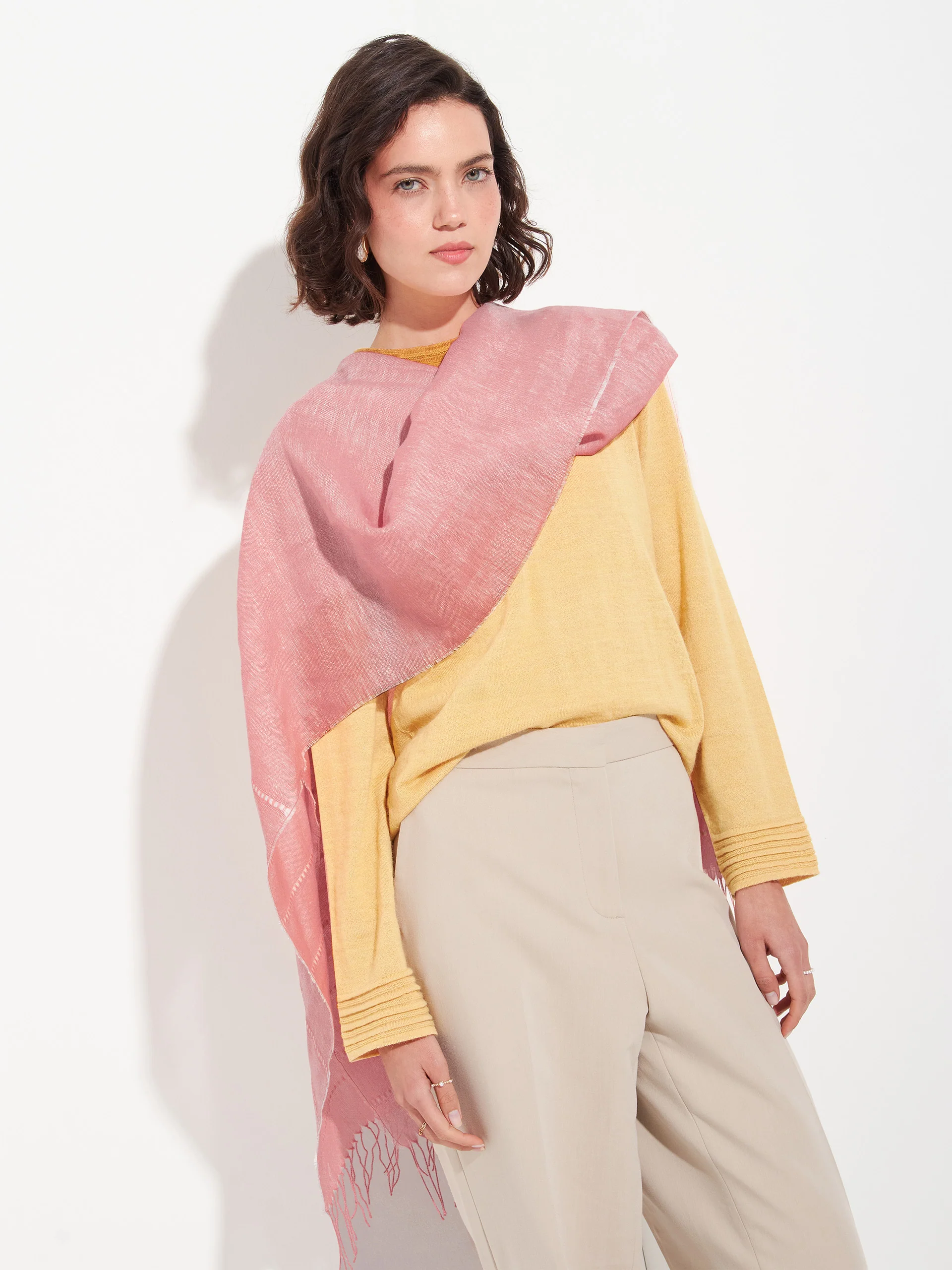 Zabila Shawl Linen Color Pink - Image 3