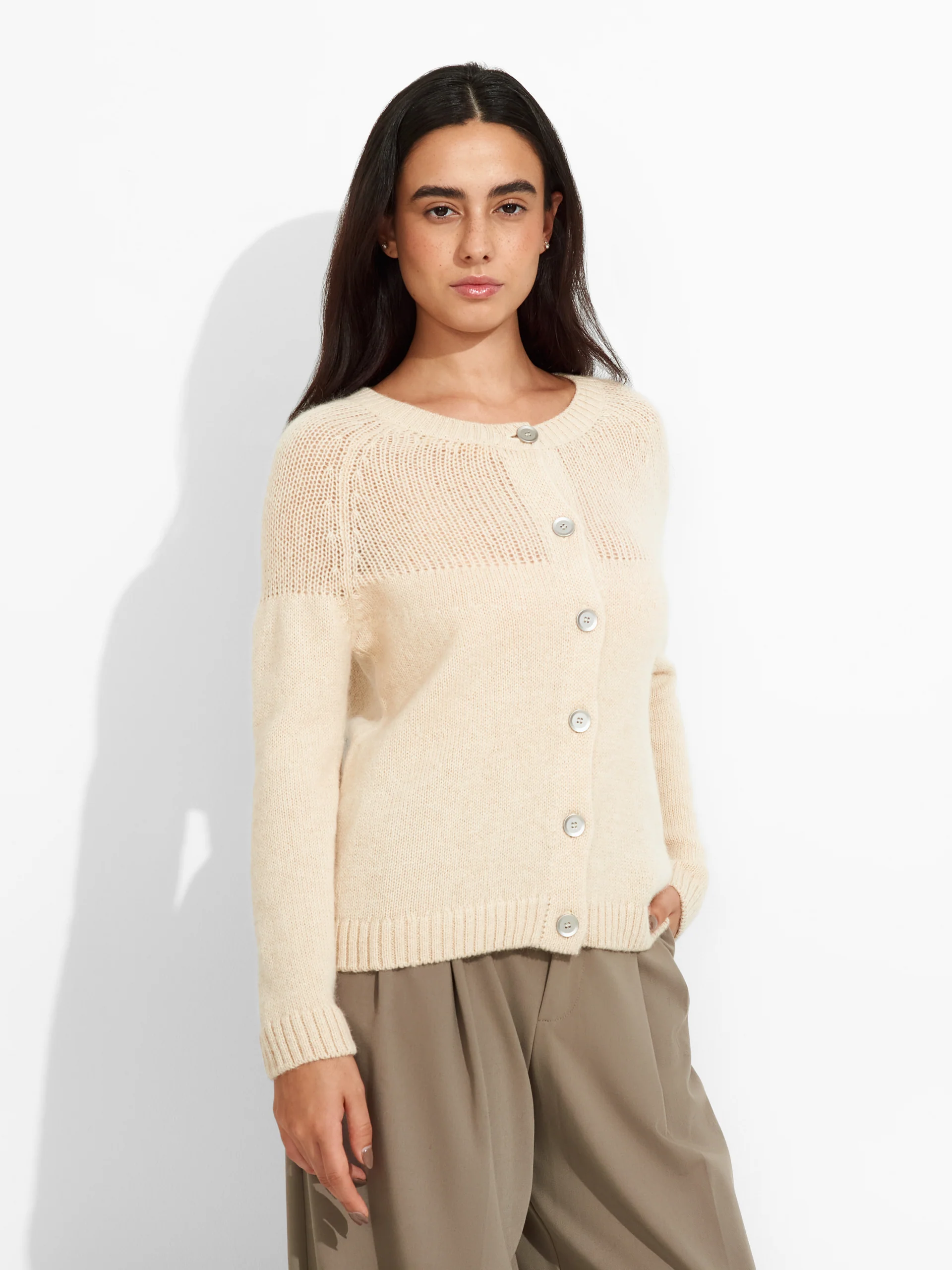Zabine Cardigan Baby Alpaca Color Beige - Image 6