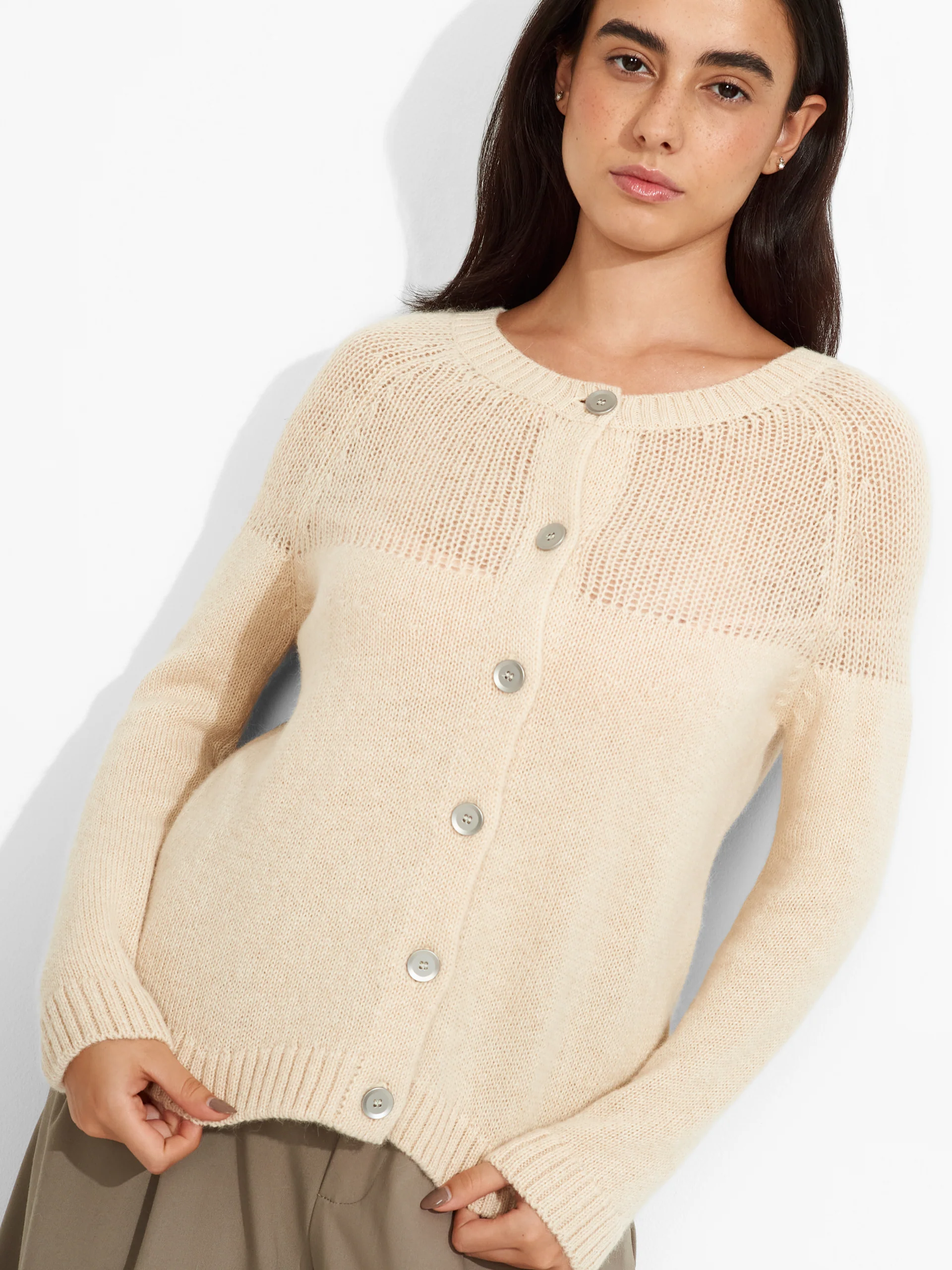 Zabine Cardigan Baby Alpaca Color Beige - Image 9