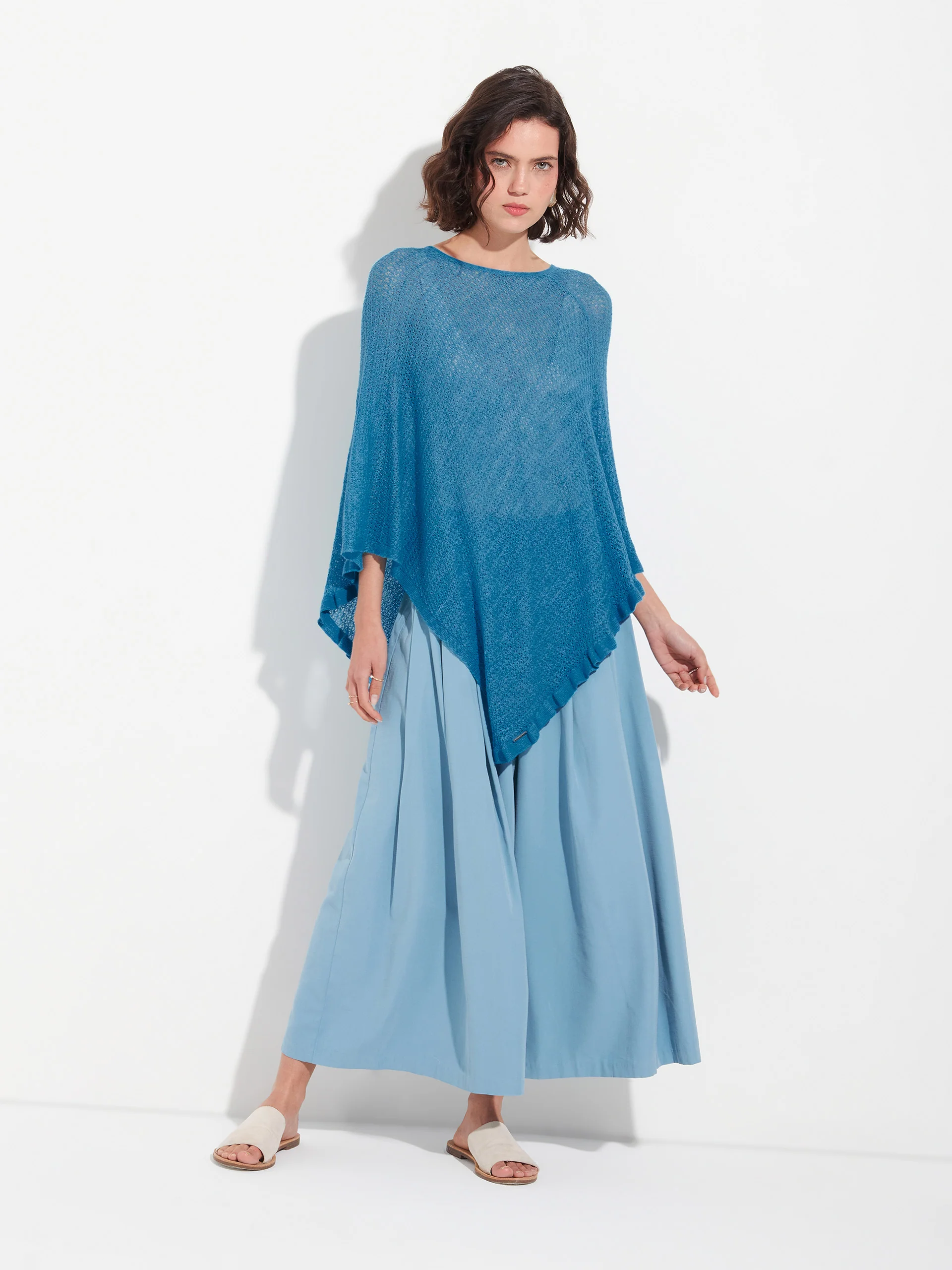 Zaeta Cape Baby Alpaca Color Blue - Image 4