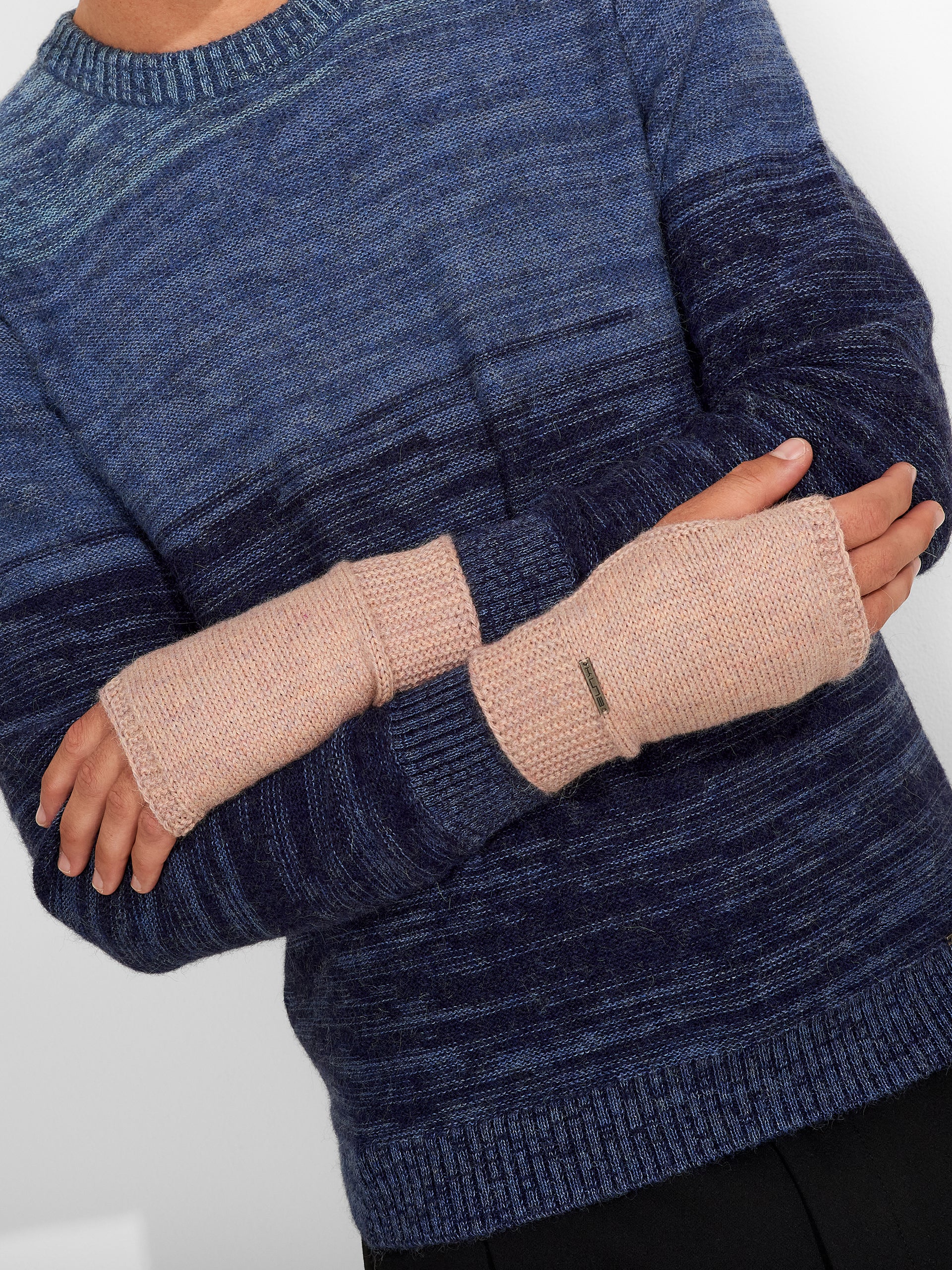 Zafiro Gloves Baby Alpaca Color Pink - Image 5