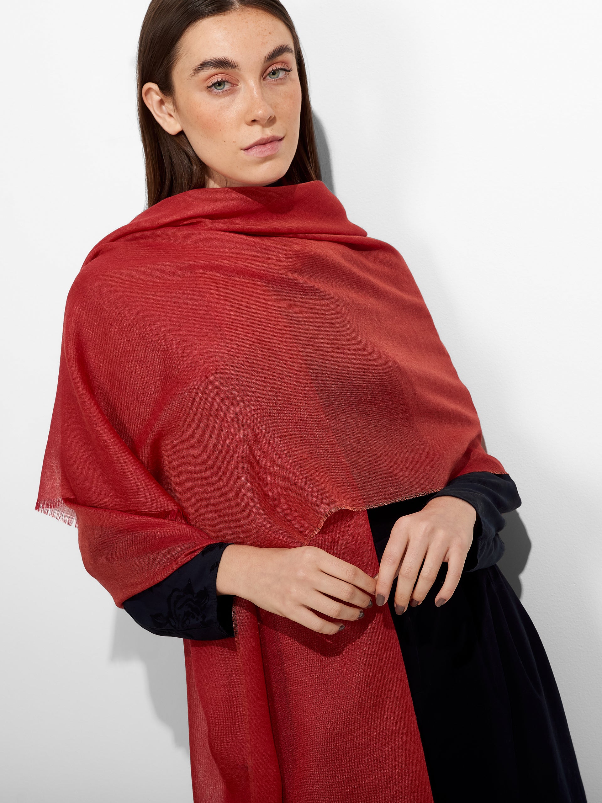 Zaina Shawl Baby Alpaca Color Red - Image 3