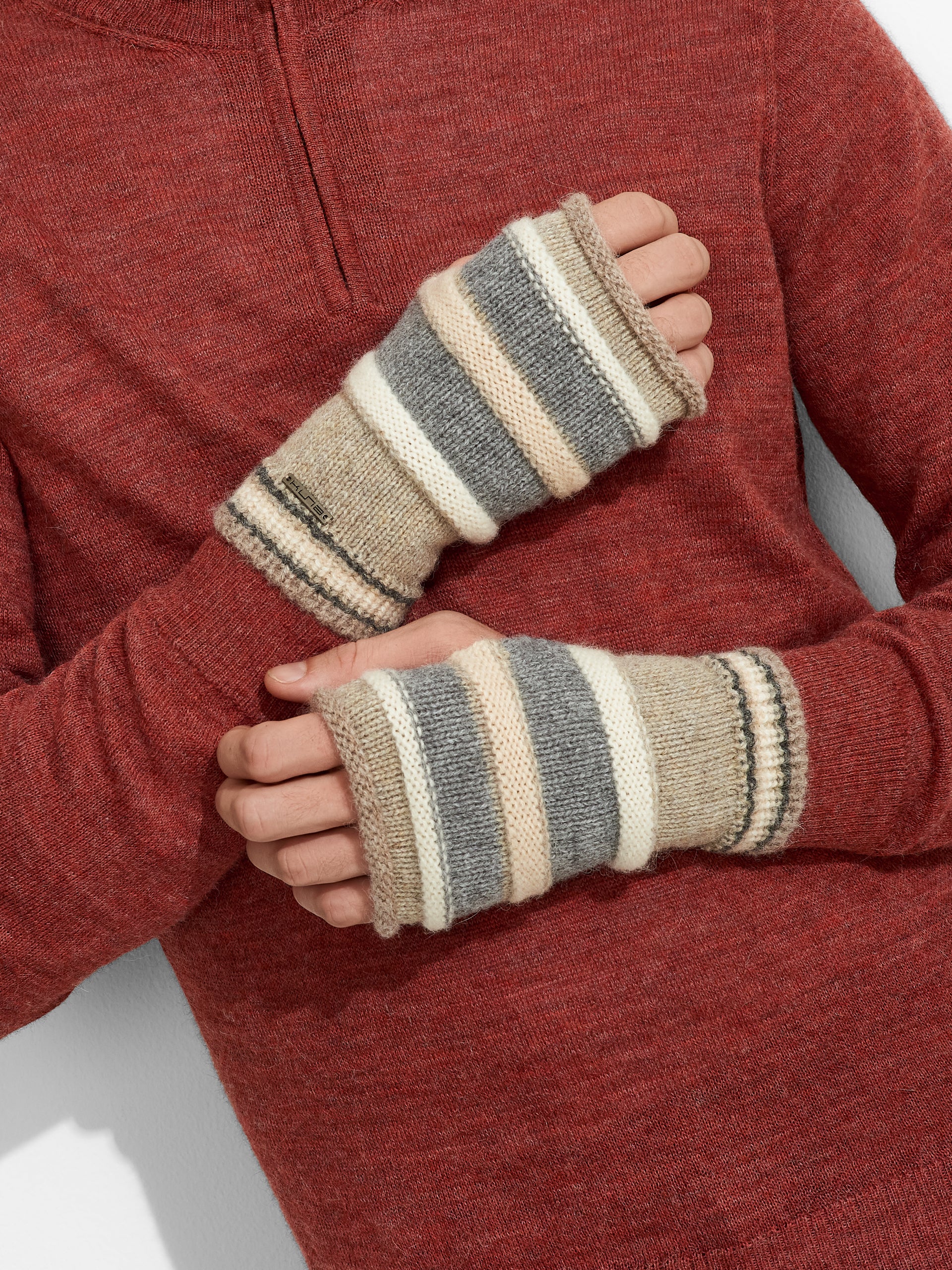 Zanni Gloves Baby Alpaca Color Beige - Image 5