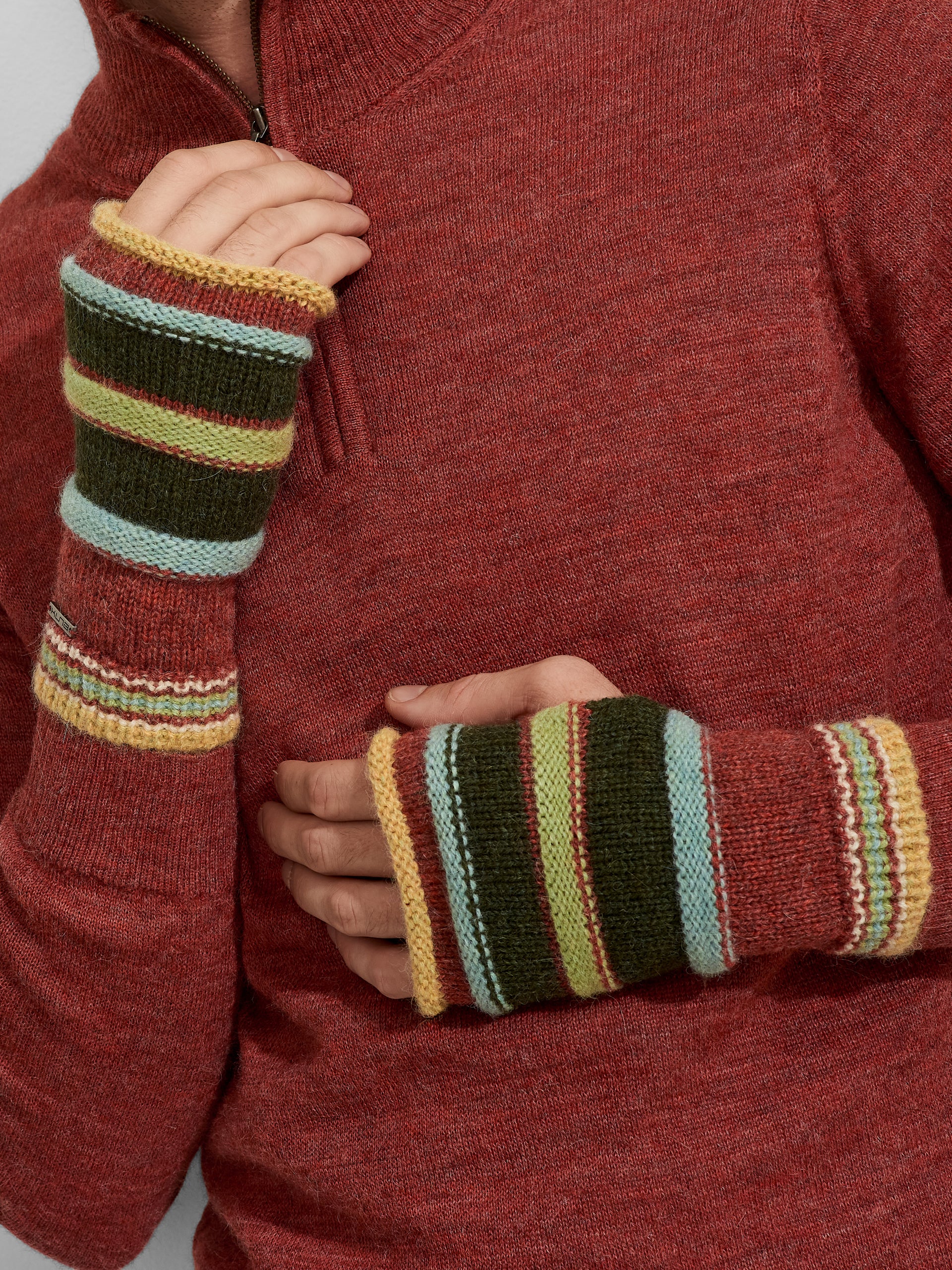 Zanni Gloves Baby Alpaca Color Red - Image 5