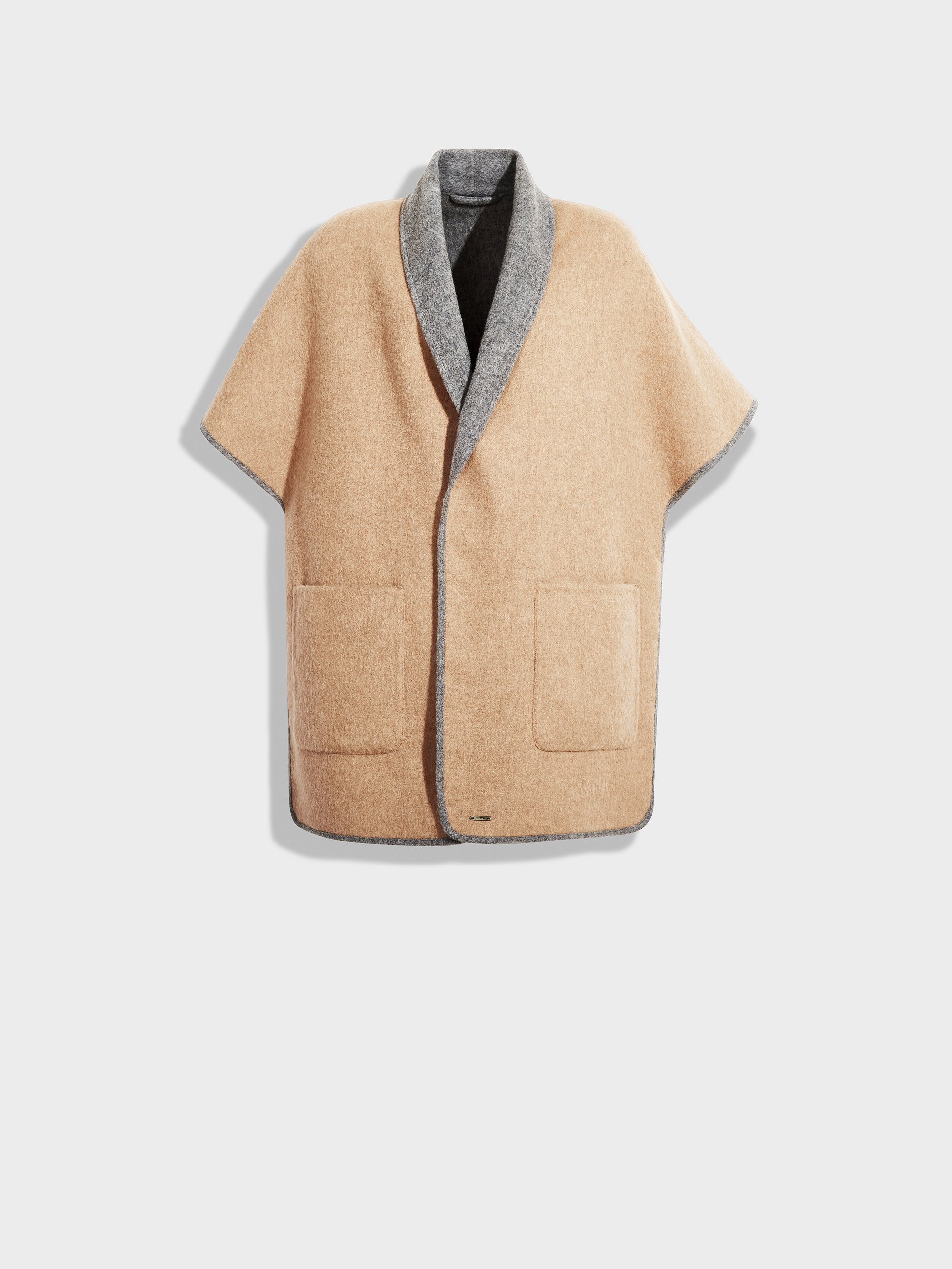 Zea Cape Baby Alpaca Color Beige