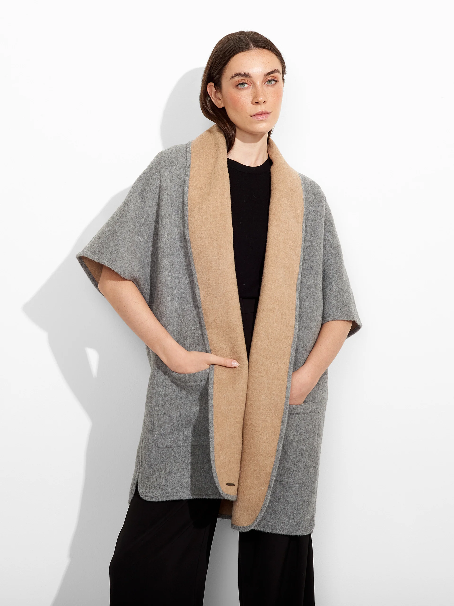 Zea Cape Baby Alpaca Color Beige - Image 8