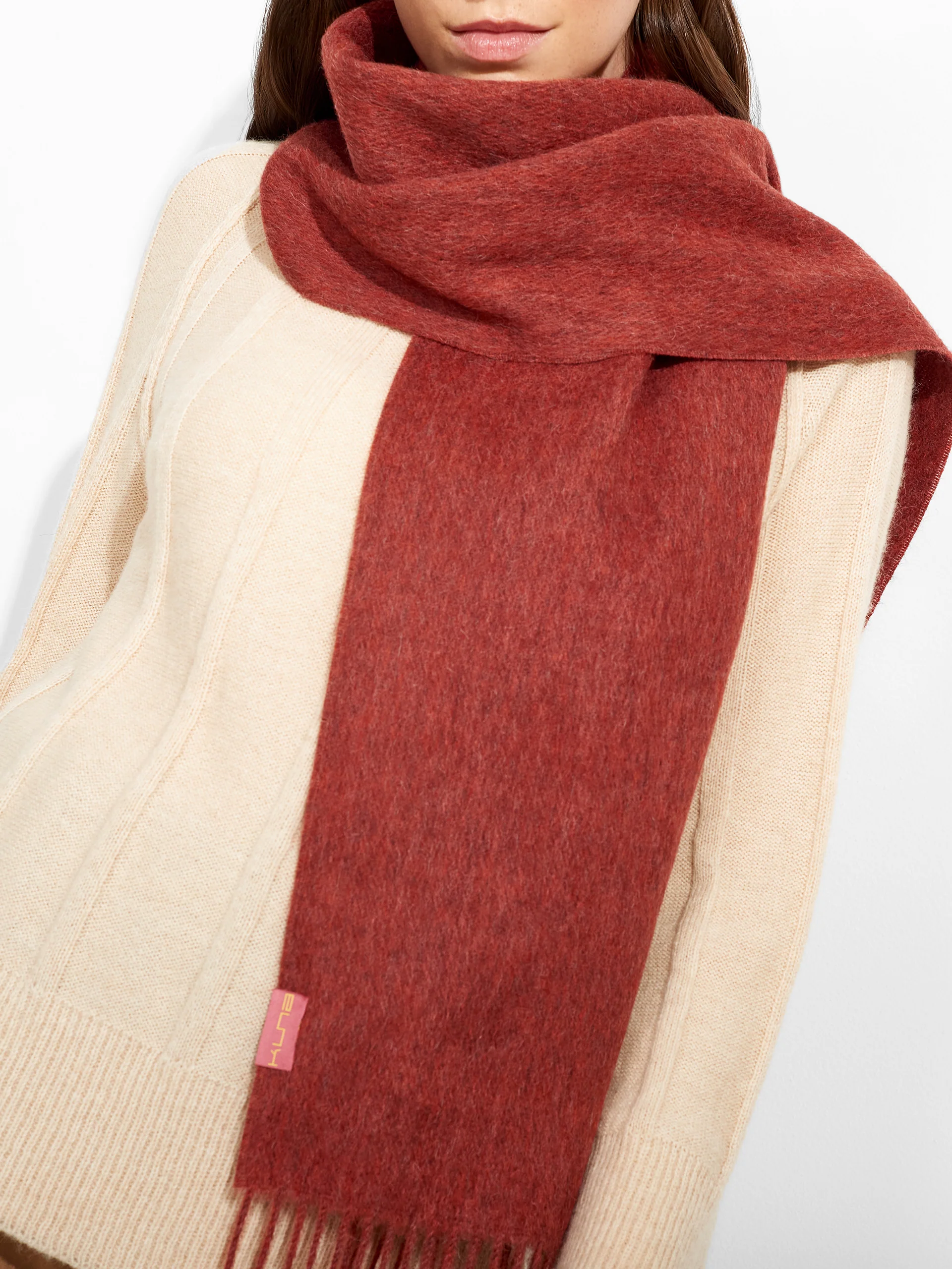 Zeta Scarf Baby Alpaca Color Red - Image 3